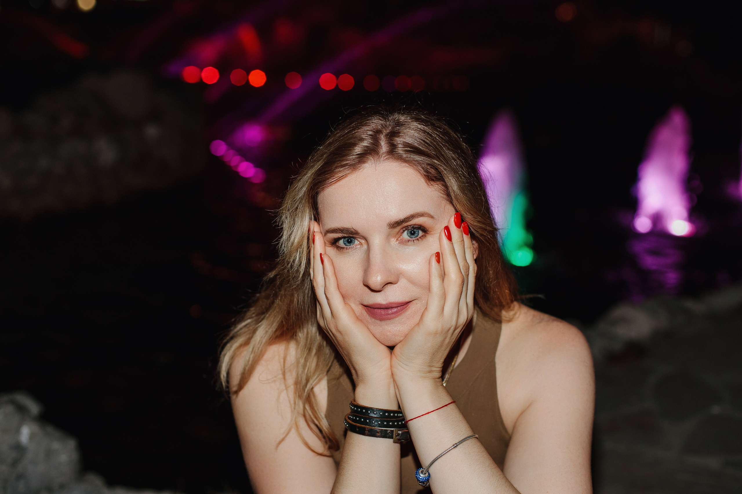 Контентная фотосессия для ансестолога. Контентный фотограф в Перми Натали Кытманова