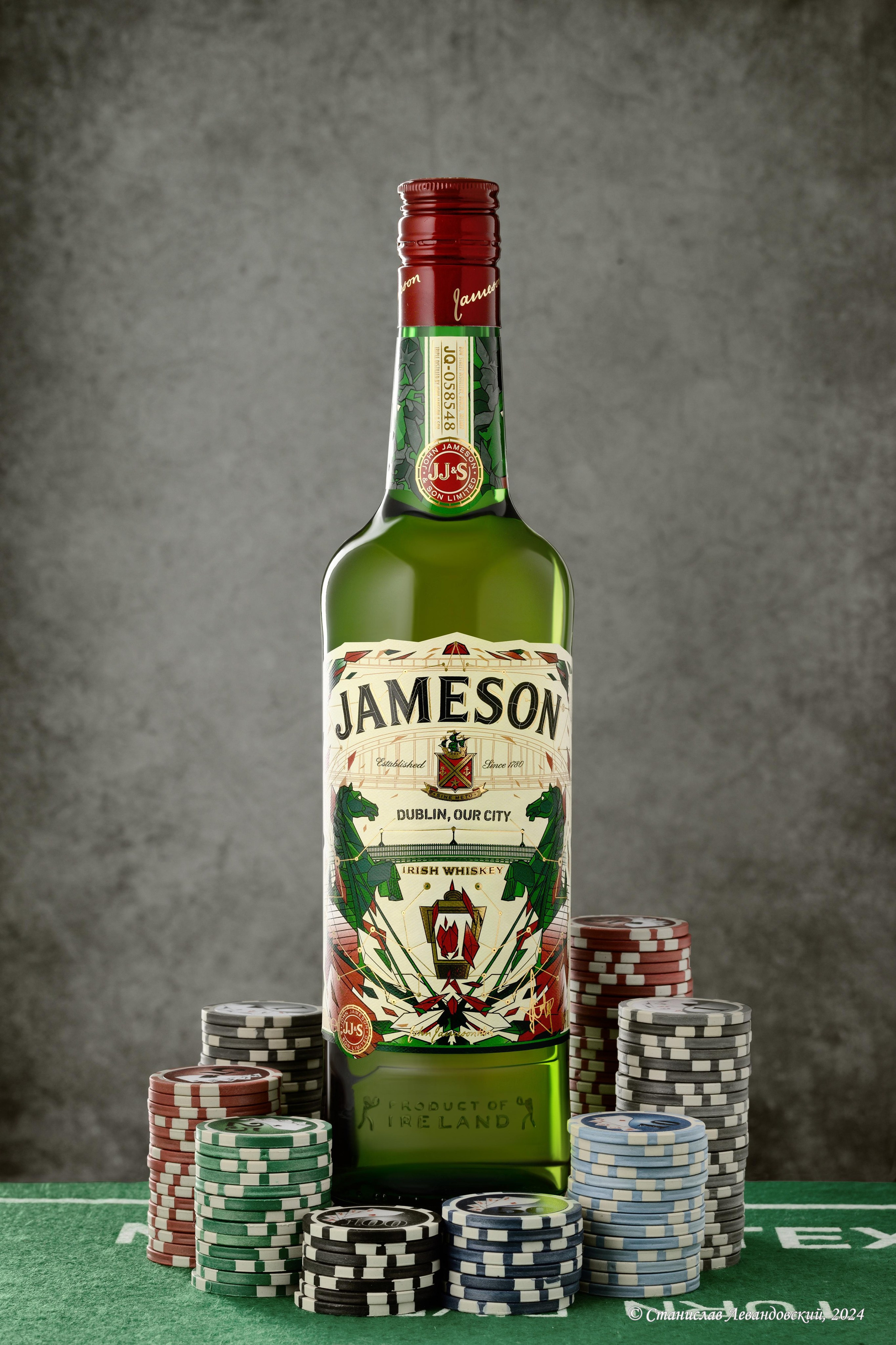 Предметы с глянцевой поверхностью. Предметный фотограф в Москве Станислав Левандовский