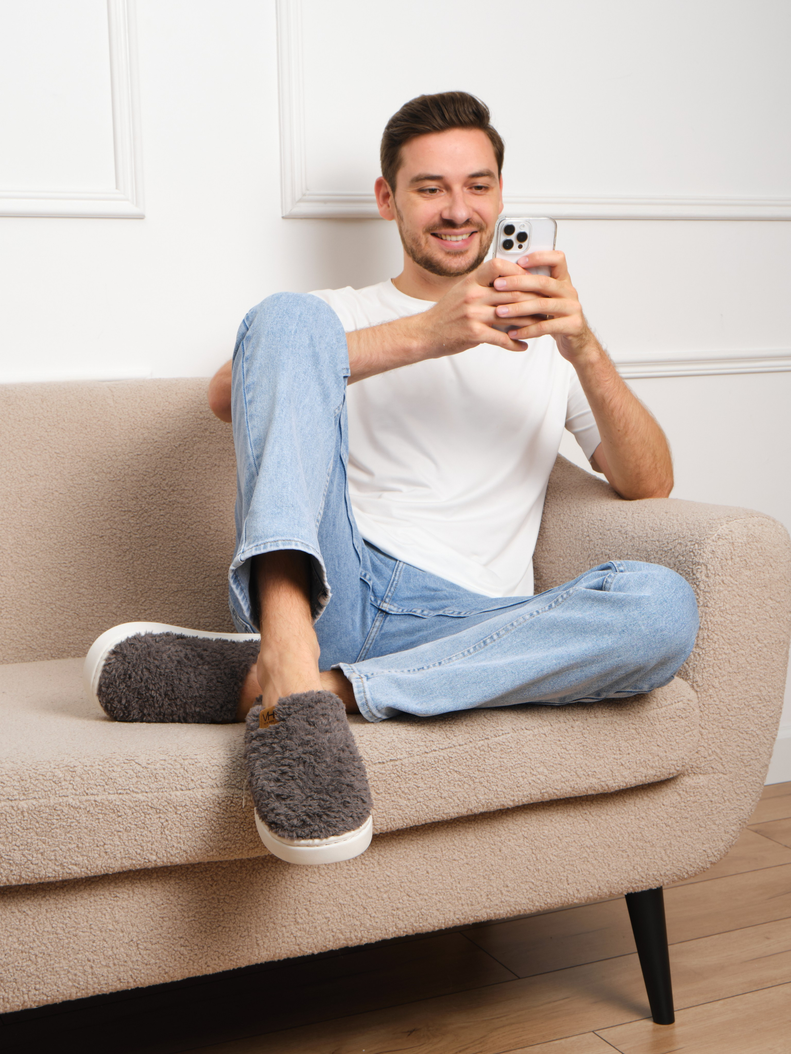 Домашние тапочки. Фотостудия для Wildberries Ozon