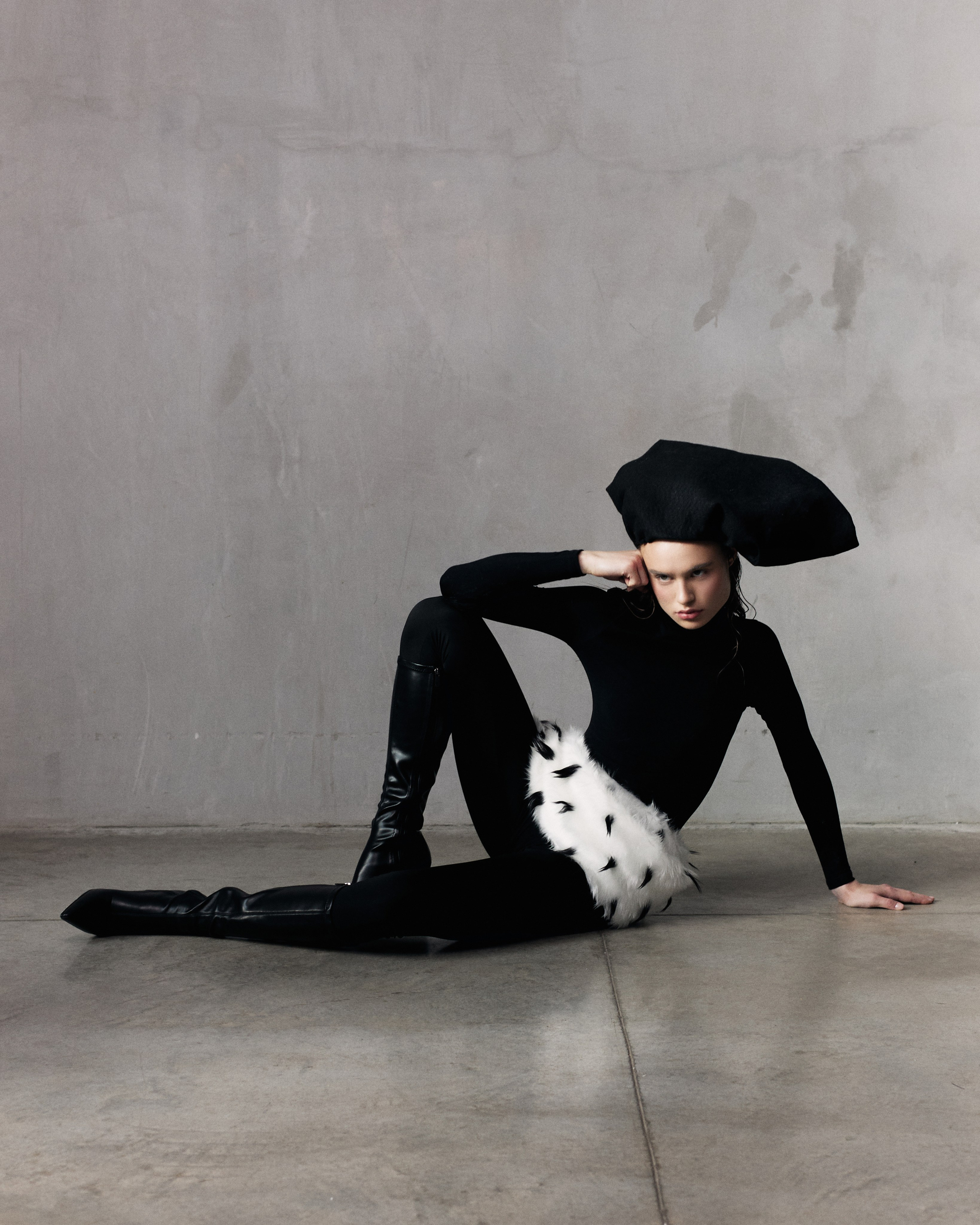 Violetta / art. Влада Зюзина — adalwzet posmotri — коммерческий фотограф в Москве — портретный фотограф, фотограф для брендов