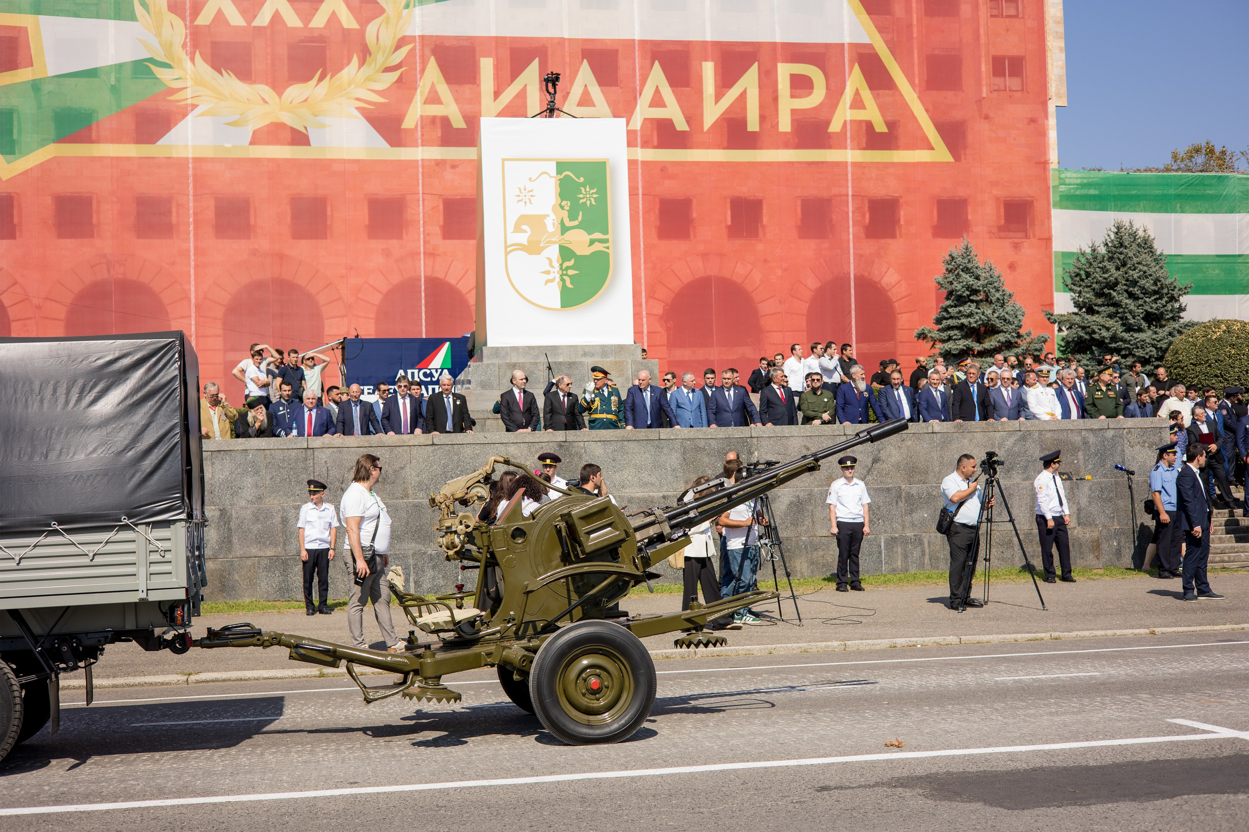 30-летие Дня Победы и Независимости Абхазии. Свадебный и семейный фотограф в Абхазии Эля Цишба