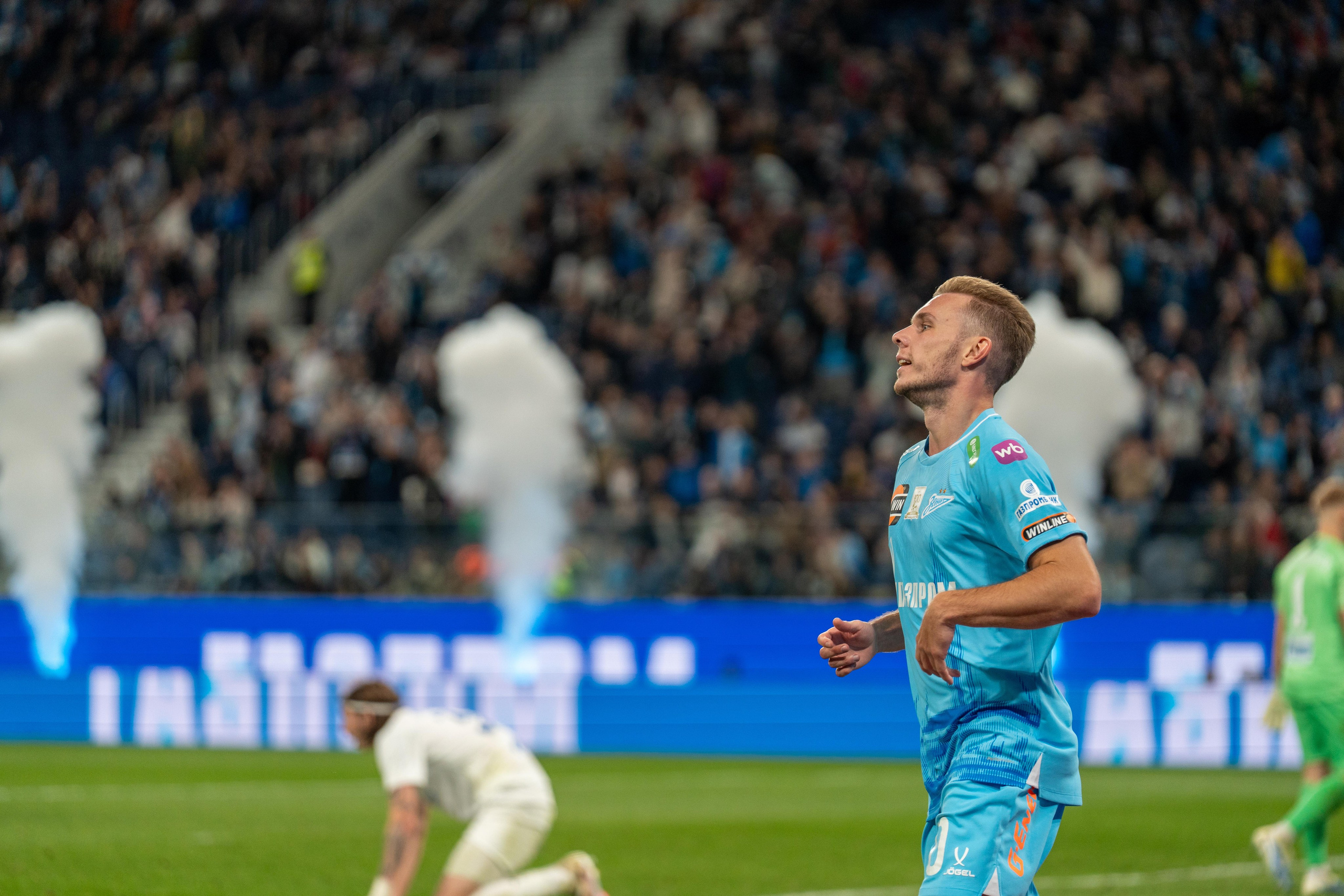 Эпизод матча Зенит — Оренбург на Газпром Арене, спортивный фотограф Санкт-Петербург