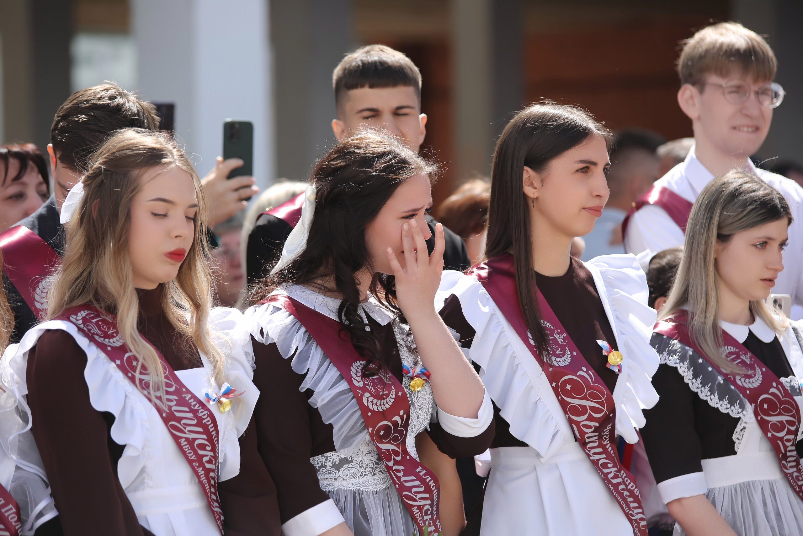 ЛИНЕЙКА «ПОСЛЕДНИЙ ЗВОНОК» 9 ШКОЛА 2024 г МЦЕНСК. ТВОЙ АЛЬБОМ / ТВОИ ПРАВИЛА