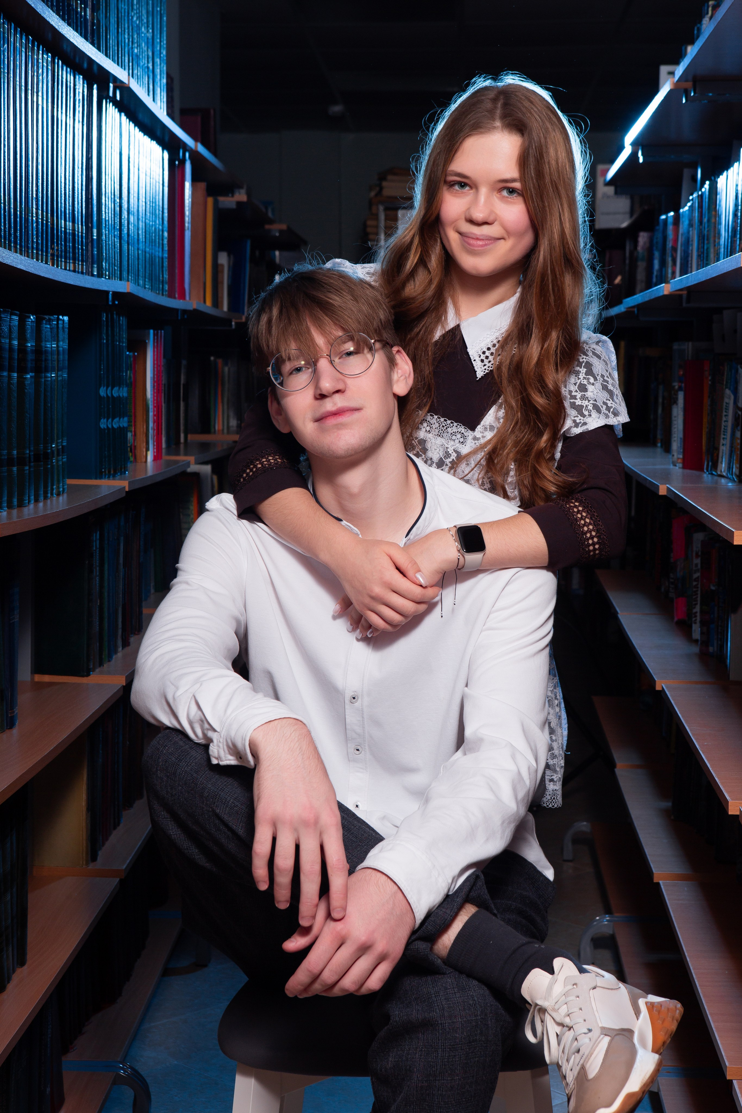 СЪЕМКА ПОРТРЕТОВ В БИБЛИОТЕКЕ ДЛЯ 11 КЛАССОВ-1. ТВОЙ АЛЬБОМ / ТВОИ ПРАВИЛА