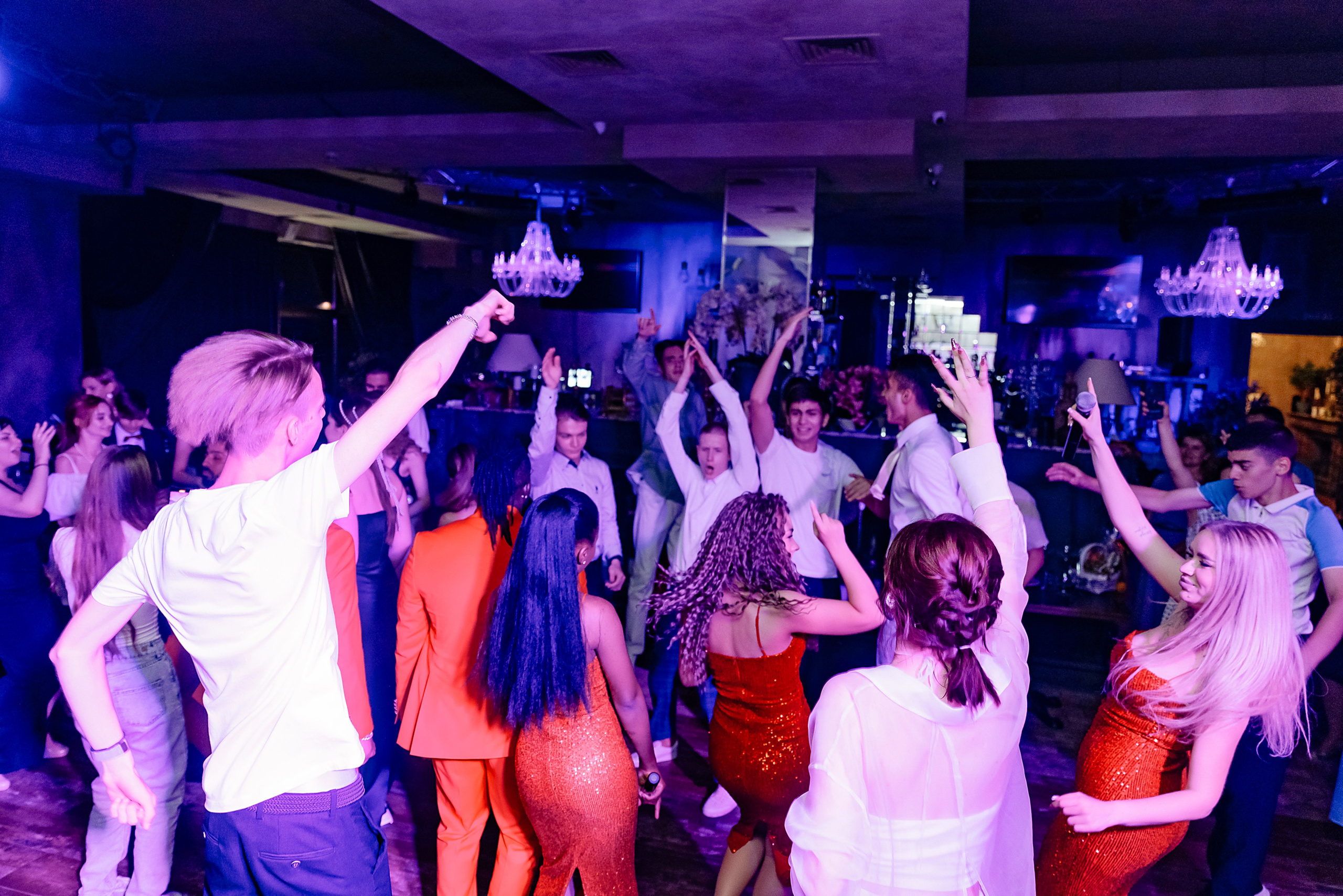 11 класс Гимназия 69. Фотограф и Видеограф в Краснодаре Юлия Солодченко