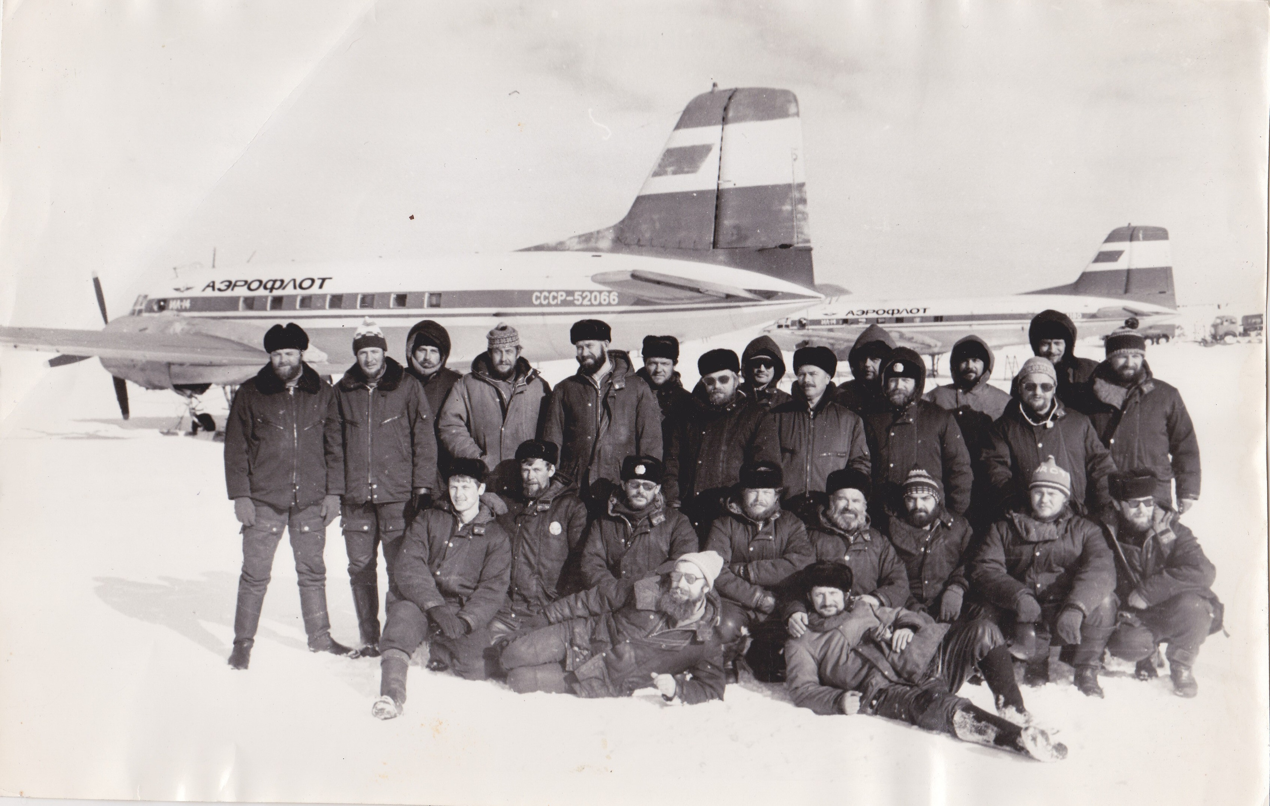 Исторические фотографии. Фотоальбом показывающий увлекательный мир авиации и мир медведей Андрея Иванова