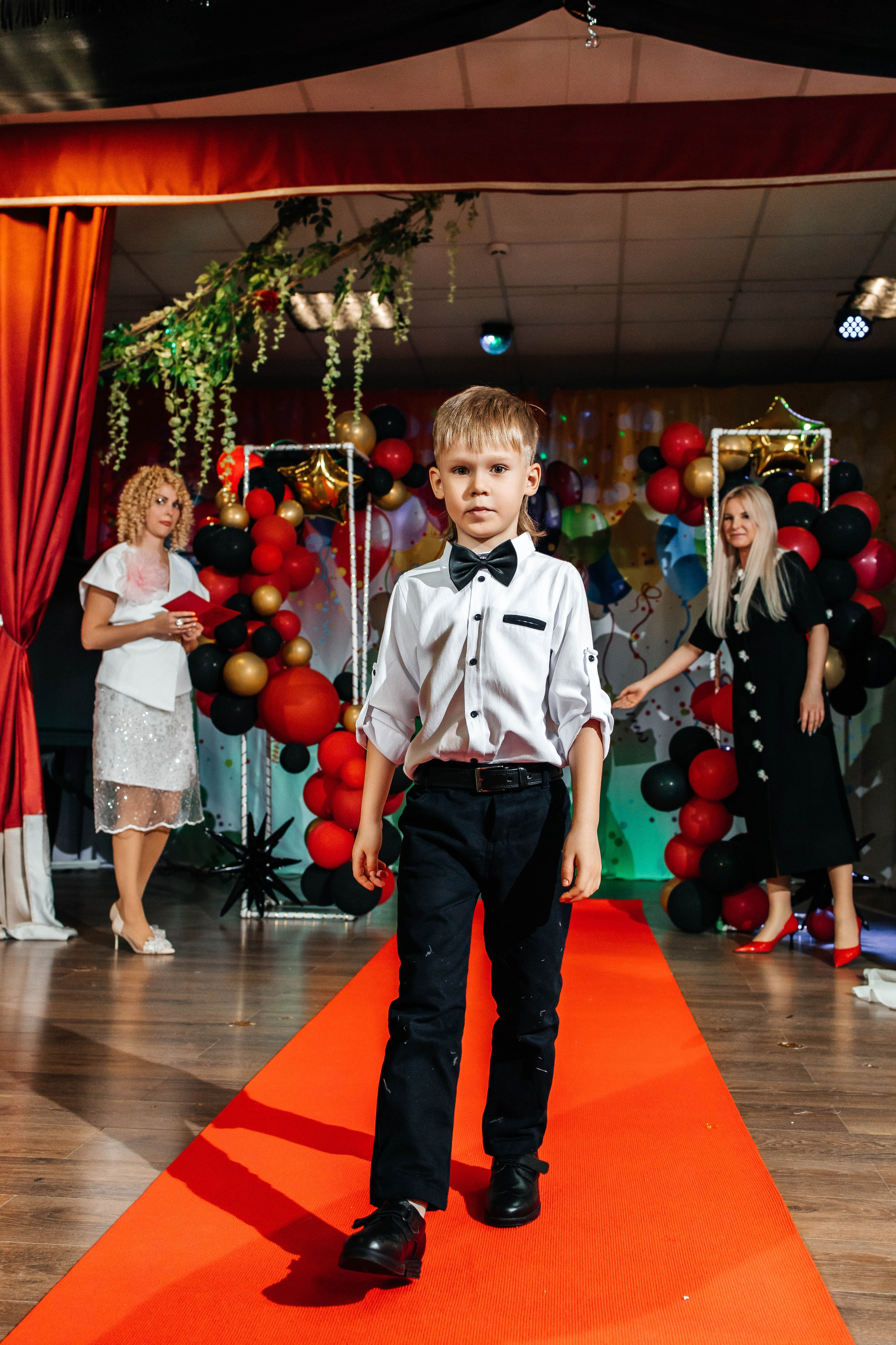Выпускной в ЛИМПИК. Фотограф в Санкт-Петербурге Виктория Безверхая