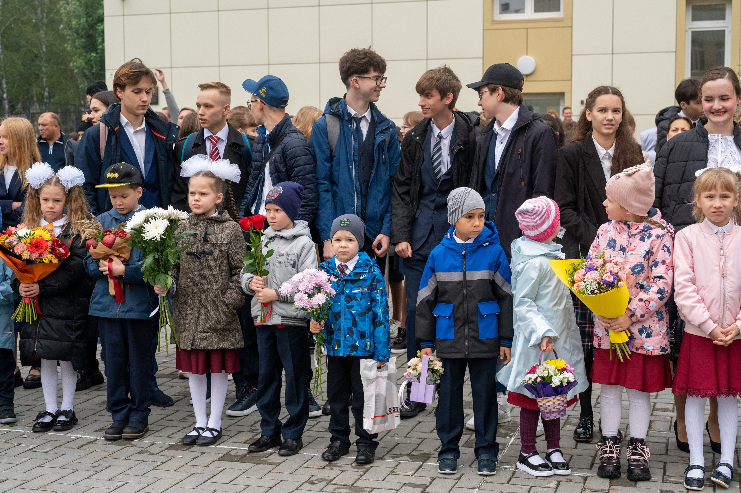 1 сентября 1 К 16 гимназия репортаж, линейка +в классе. Фотограф новорожденных, семейный детский в Тюмени Татьяна Морозова