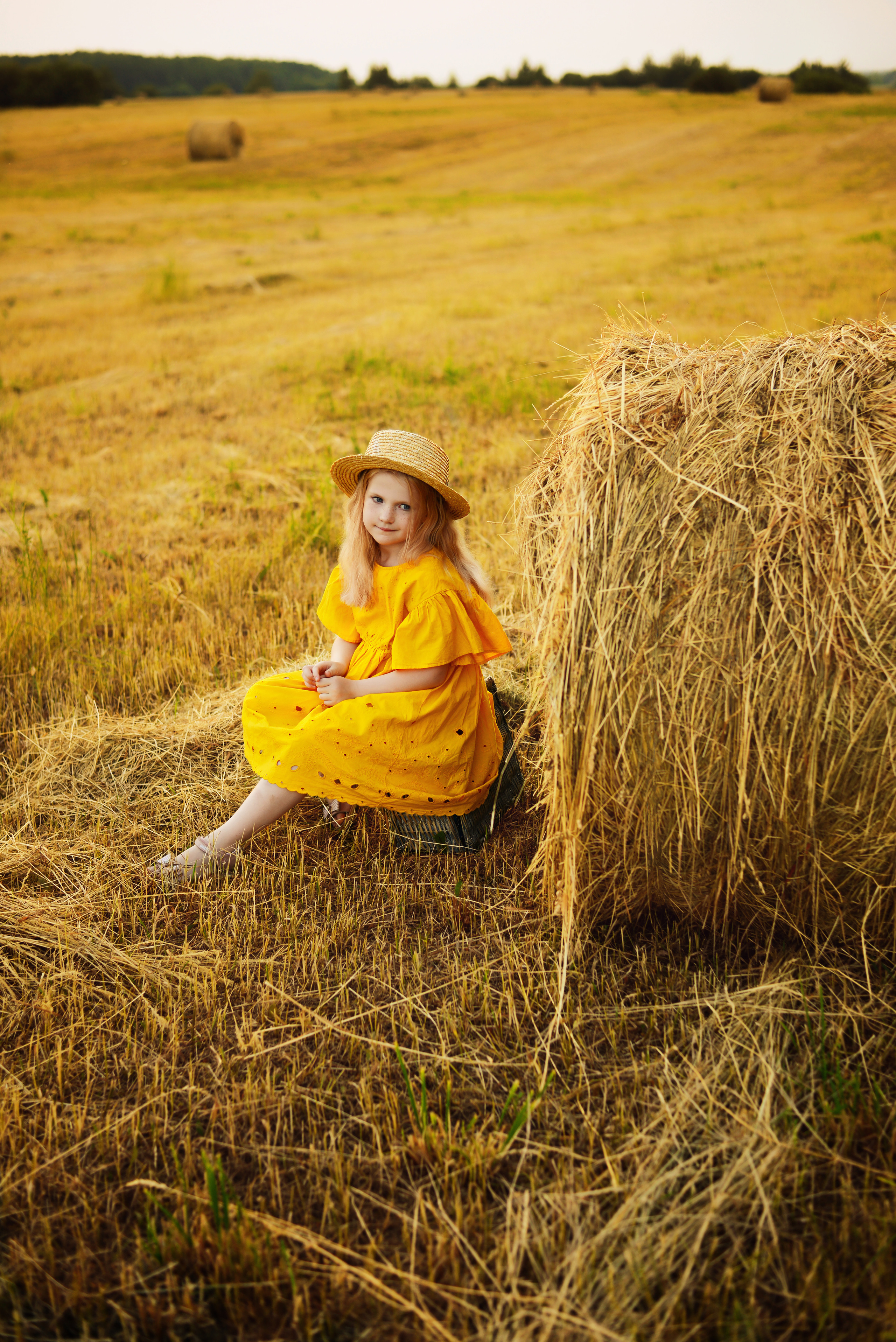 Анонс летней фотосессии в поле Кристины и Варвары. Фотограф Карпова Екатерина в Коломне и области