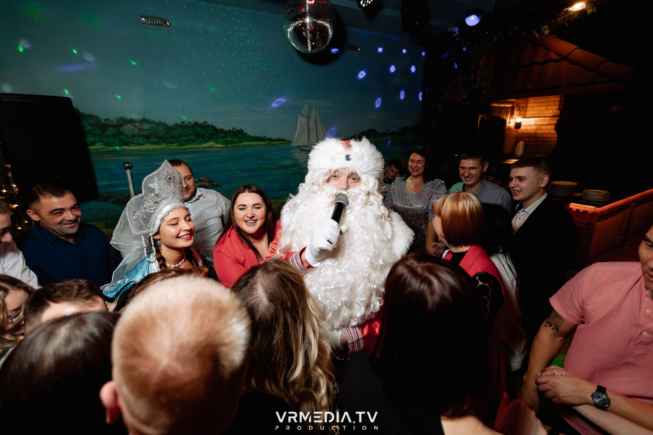 Новогодний вечер в ресторане «Лазурный Берег»