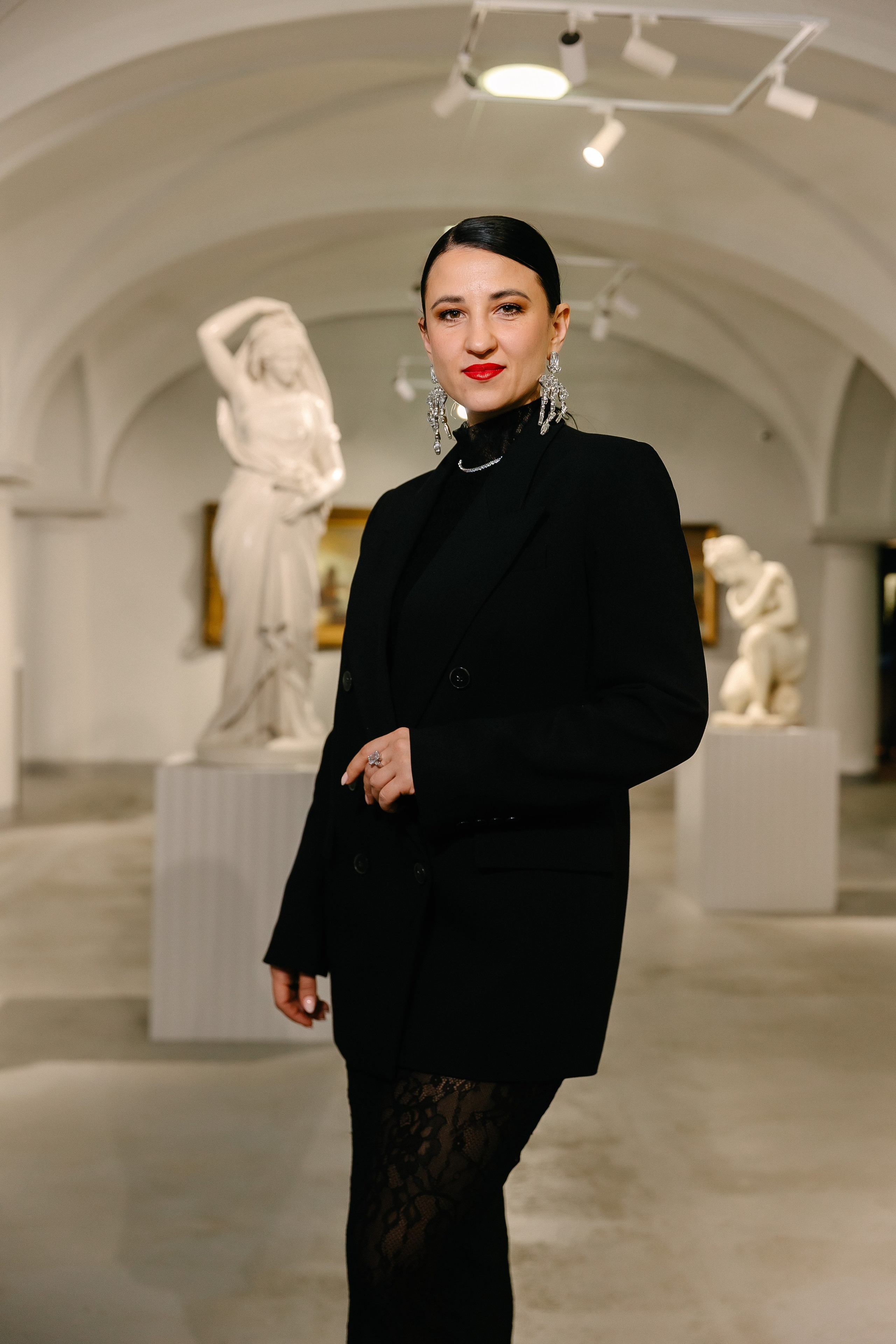 Подружки в музее. Свадебный, семейный и детский фотограф в Калининграде Елена Кравцова