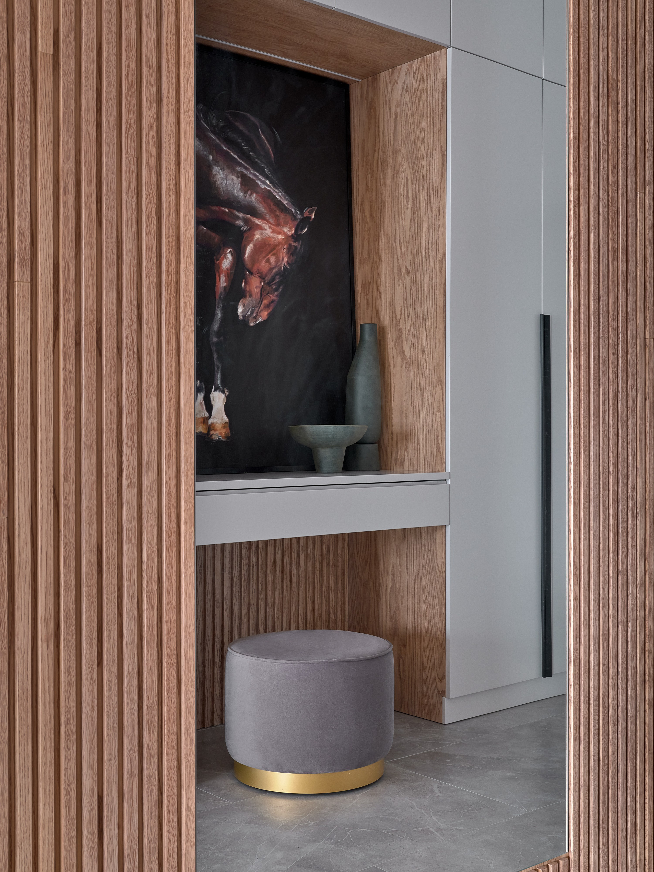 Монохром и деревянные акценты. Фотограф Наталья Вершинина