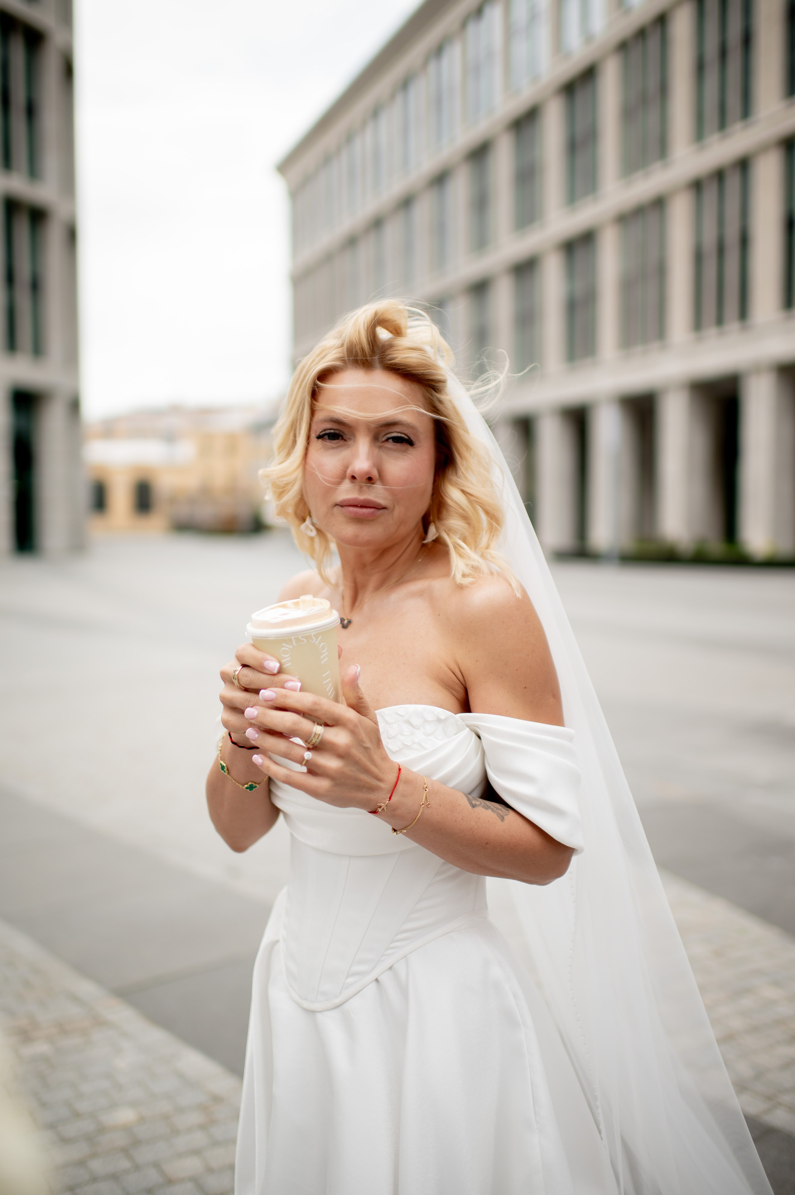 Юлия и Павел (сборы невесты, Невская ратуша, красный Buick, прогулка по рекам на катере). Портретный, семейный и свадебный фотограф в Санкт-Петербурге и в Пушкине Ширяев Денис