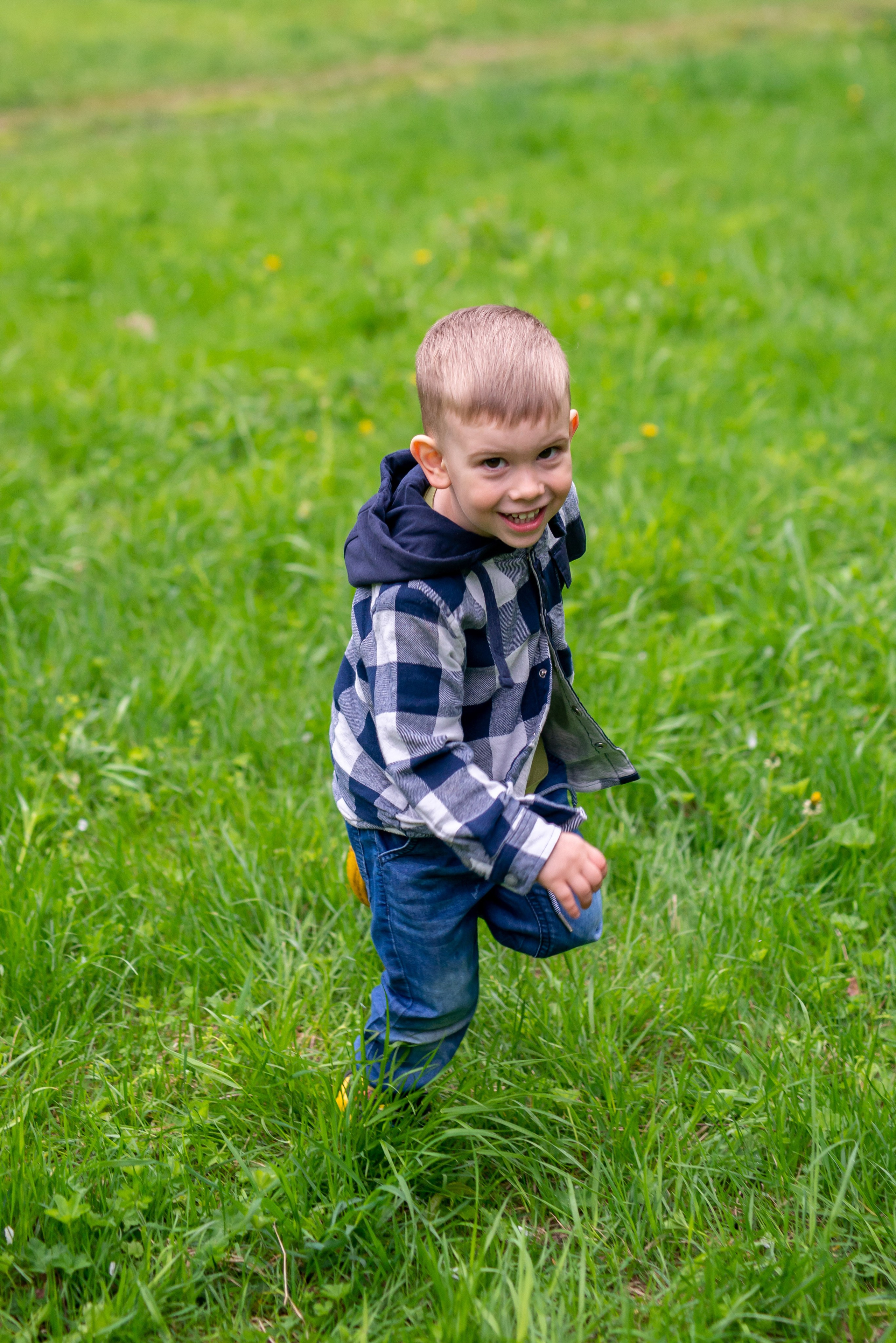 Наташа и Дима (фотосессия в цветущих садах). Портретный, семейный и свадебный фотограф в Санкт-Петербурге и в Пушкине Ширяев Денис