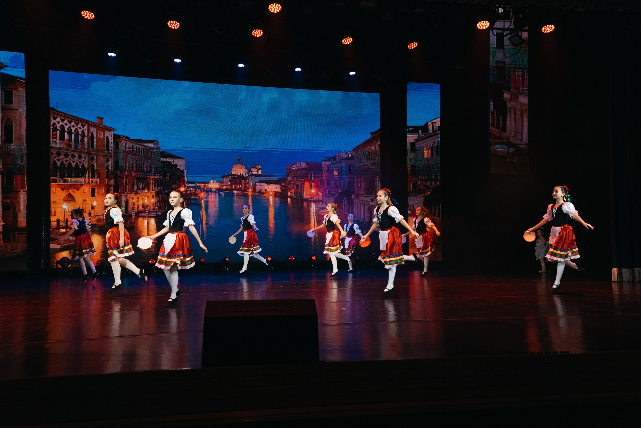 СурГУ 23.12.23. Репортажный и свадебный фотограф в Сургуте