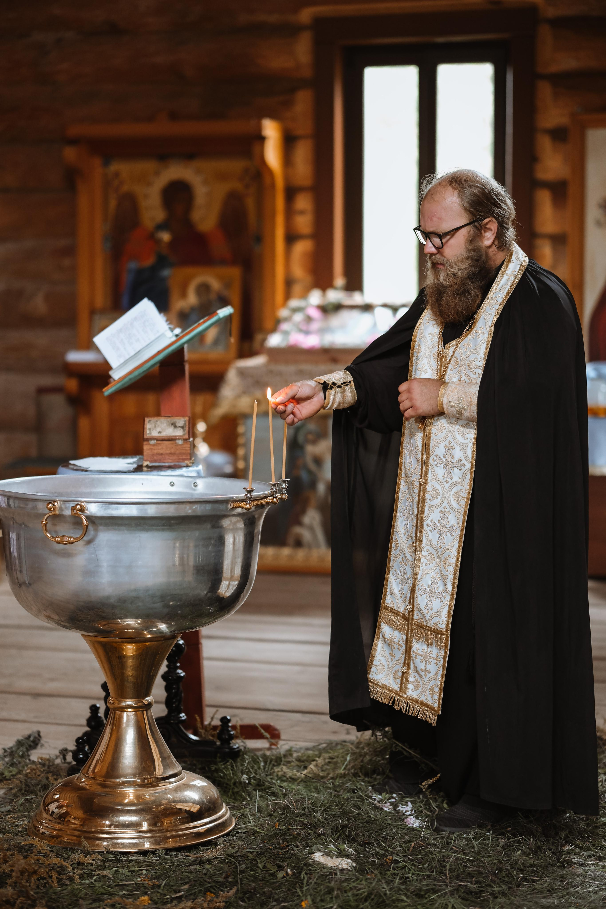 Крещение Матвея. Фотограф новорожденных в Брянске Анжелика Прохоренкова