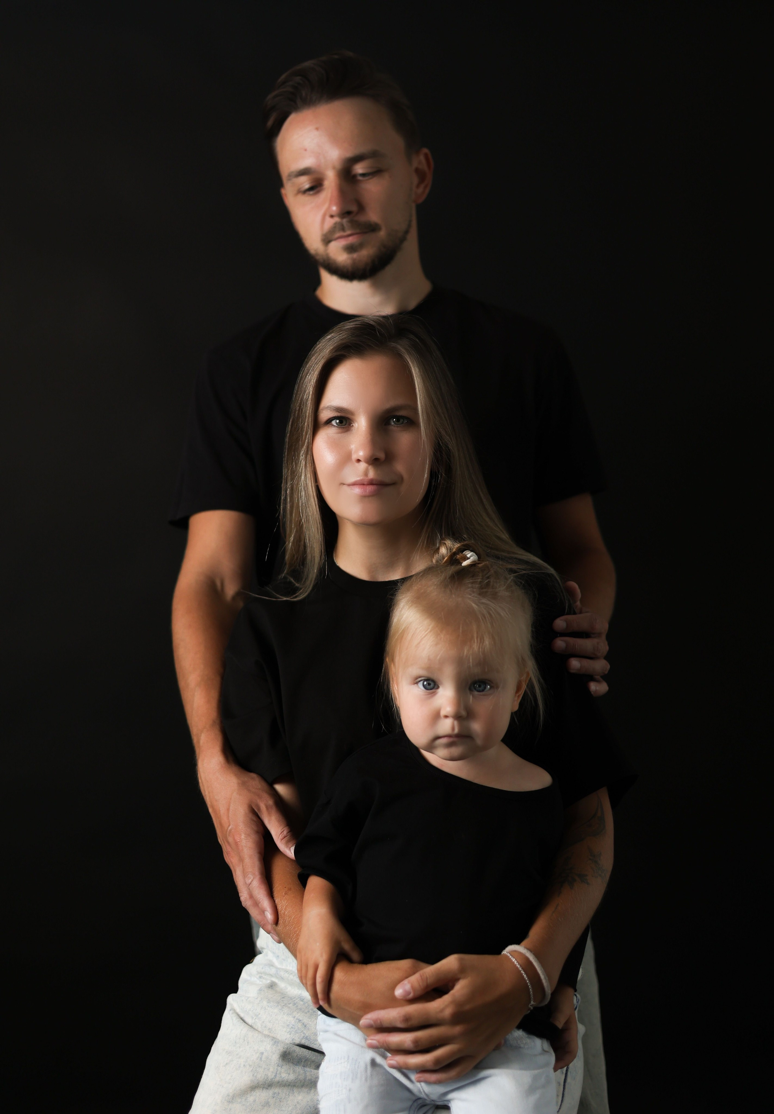 Фотосессия Алены, Алисы и Андрея. Фотограф ANNA GEREIHAN