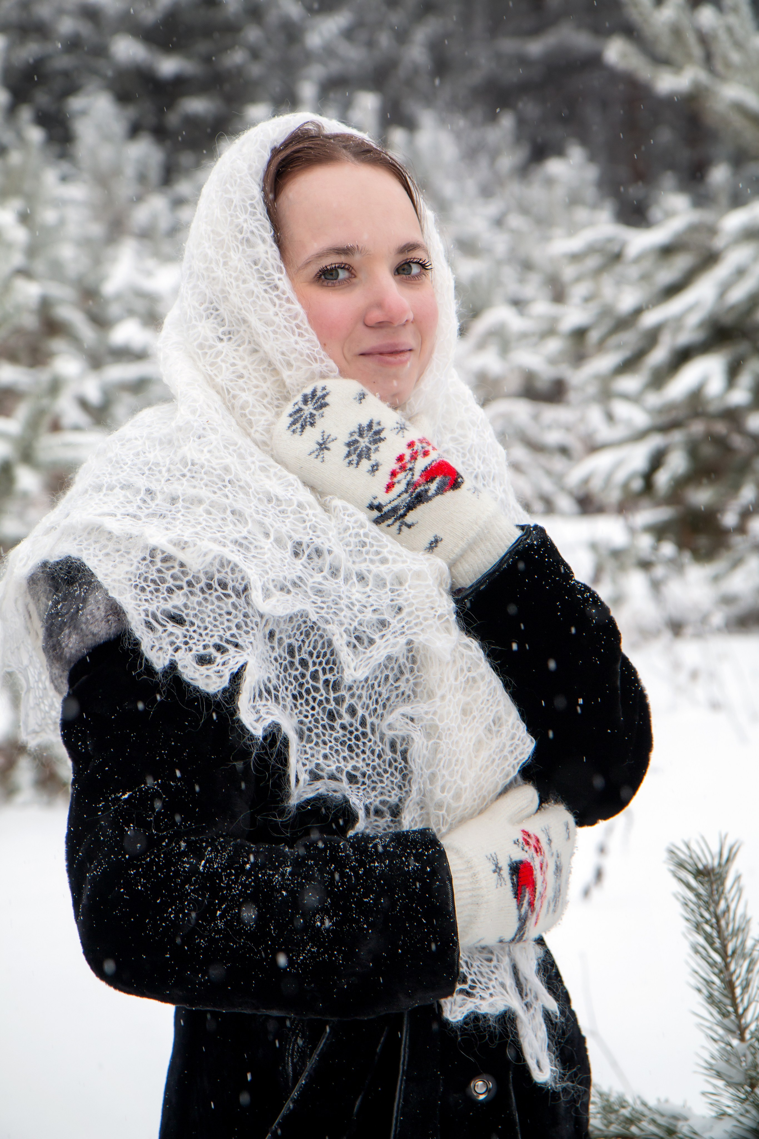 Дарья. В зимнем лесу. Фотограф в Шелехове, лучшие выпускные альбомы в Шелехове