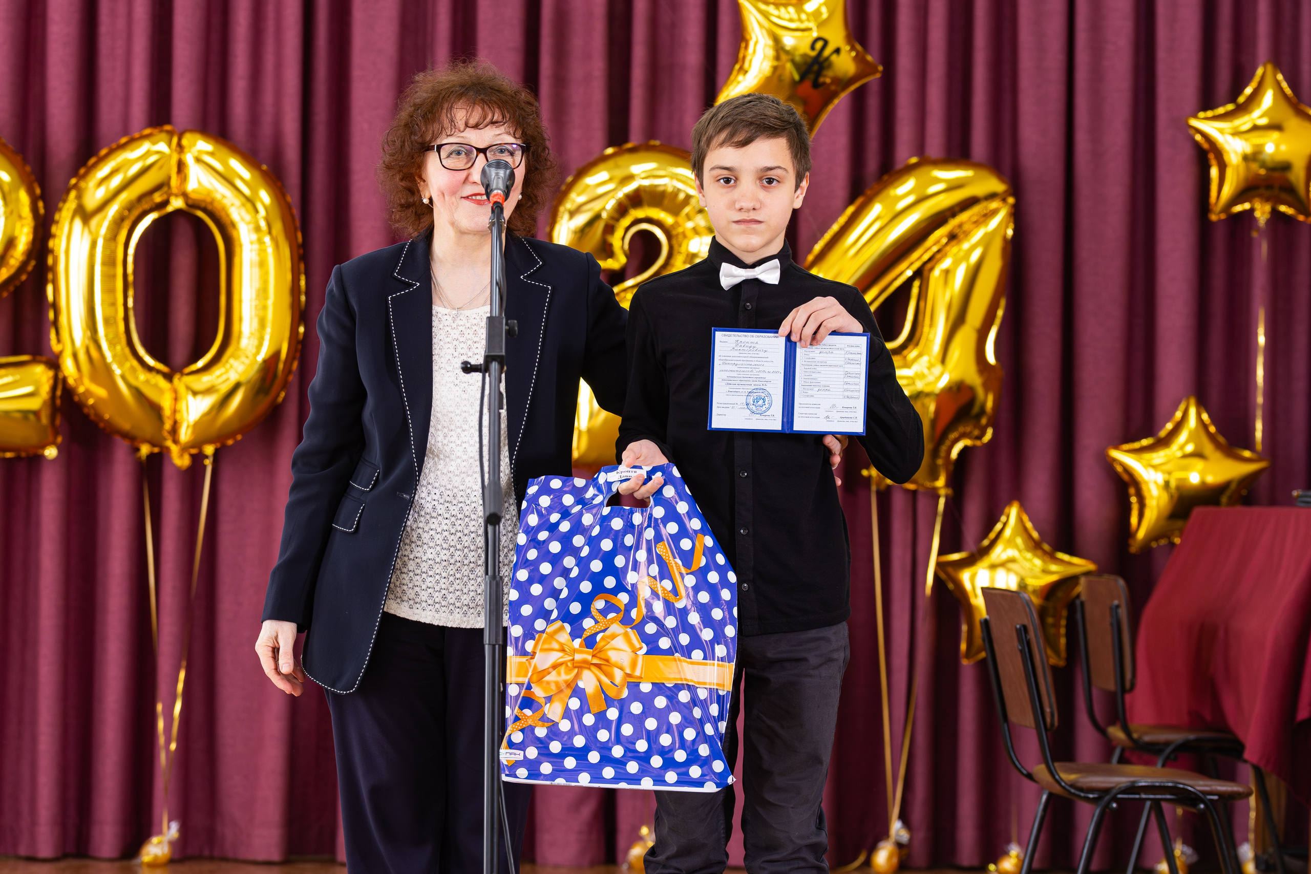 Выпускной музыкальная школа № 8. Фотограф Александр Поздняков  Новосибирск