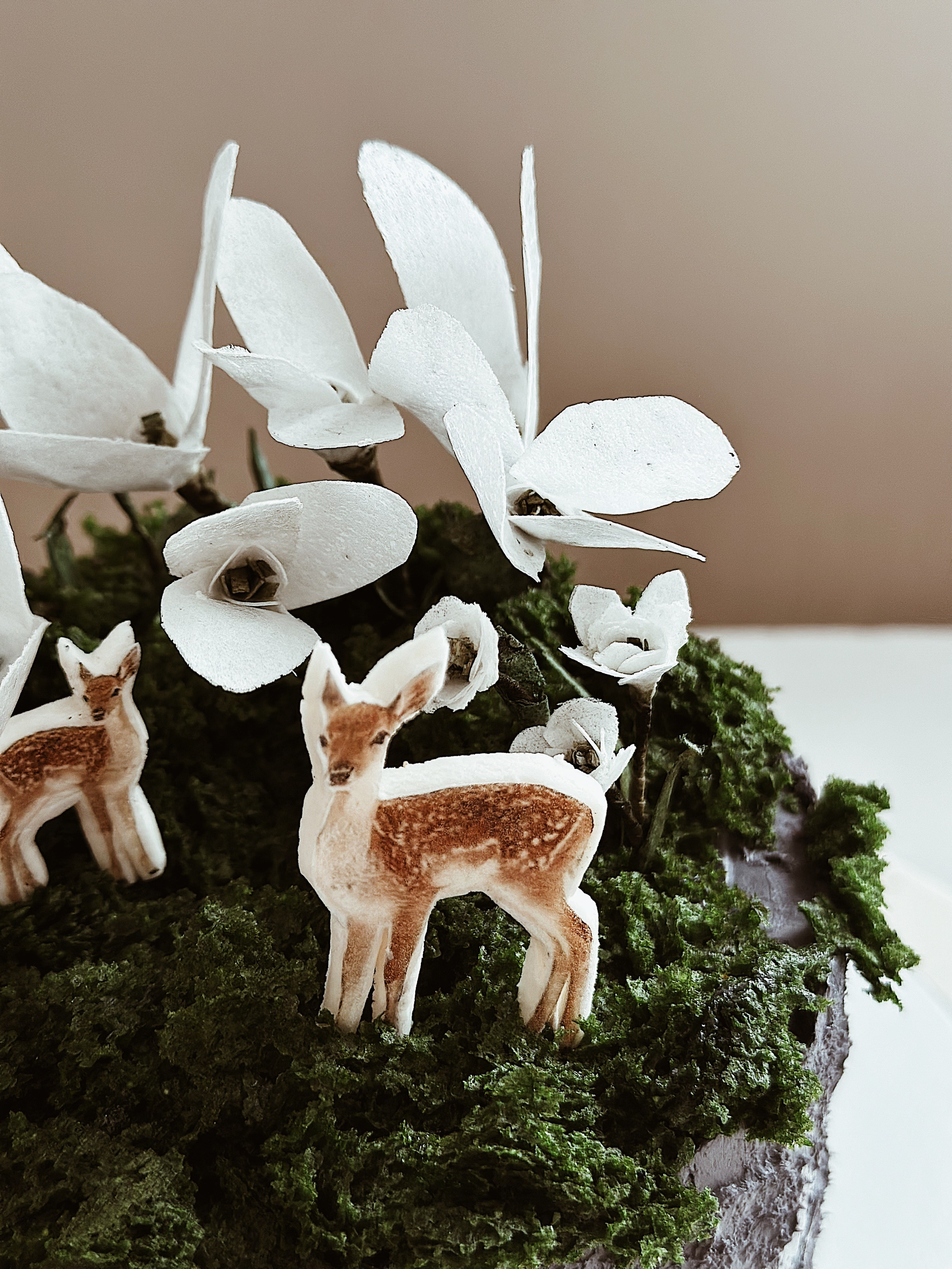 Торт Снежный шар. Арт-кондитер в Москве Маша Шафран