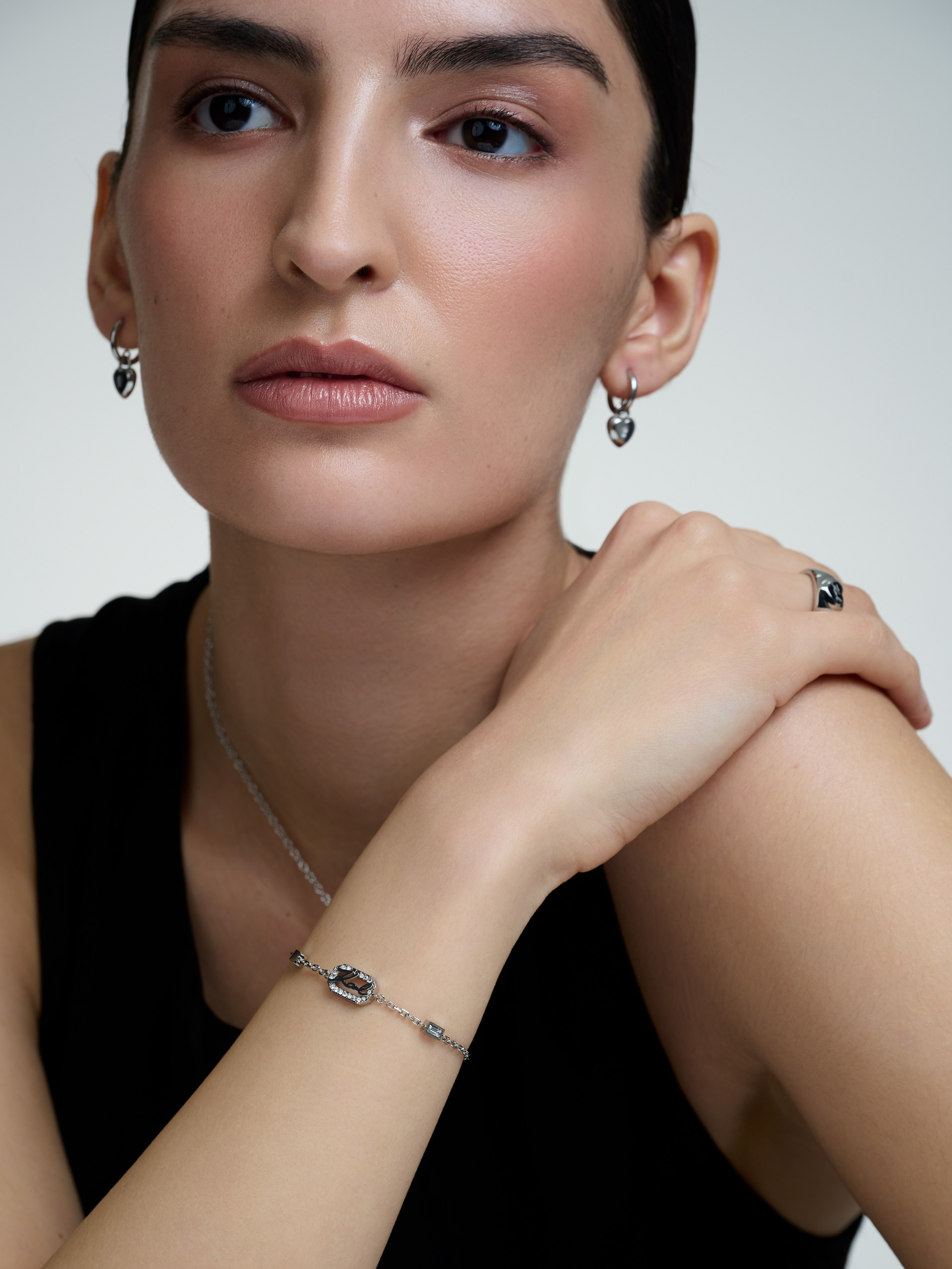 Каталог для бренда AllTime. Фотограф для брендов в Москве Ксения Чупрунова