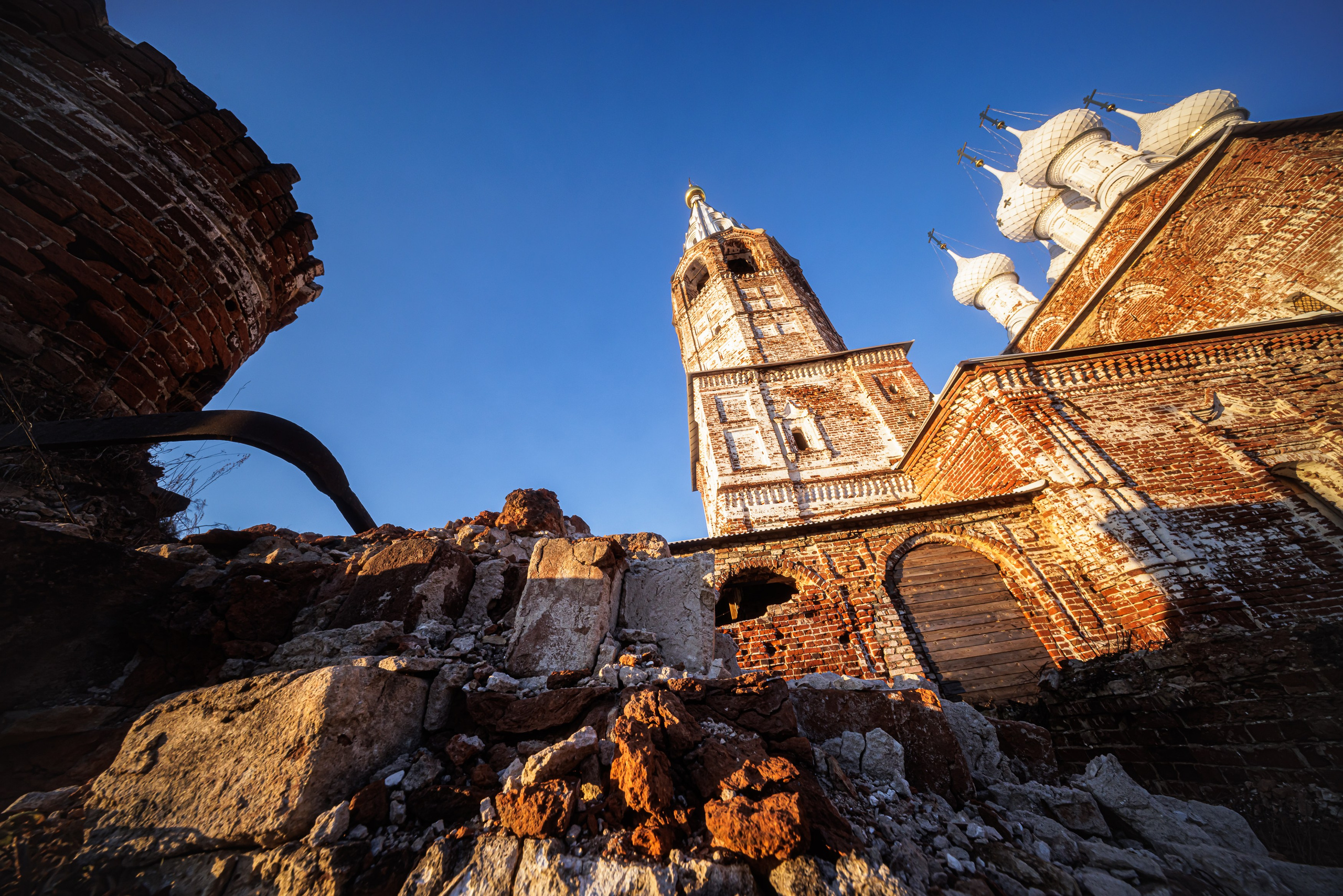 Архитектура — экстремальный угол съемки. Владимир Петухов — фотограф в г. Кинешма. Оператор FPV