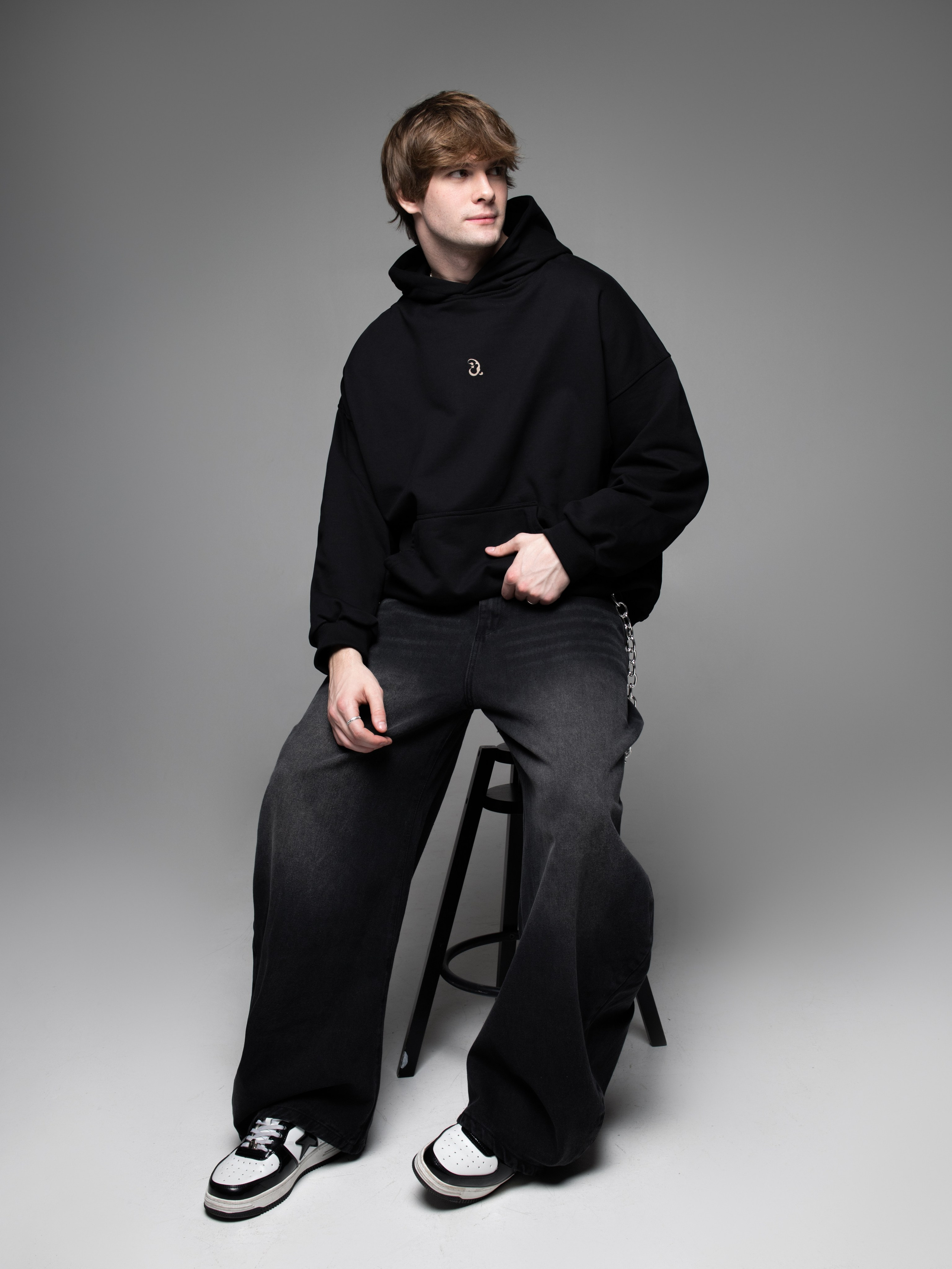 КАТАЛОГ | серый фон. RUNA production — стильные съемки для брендов