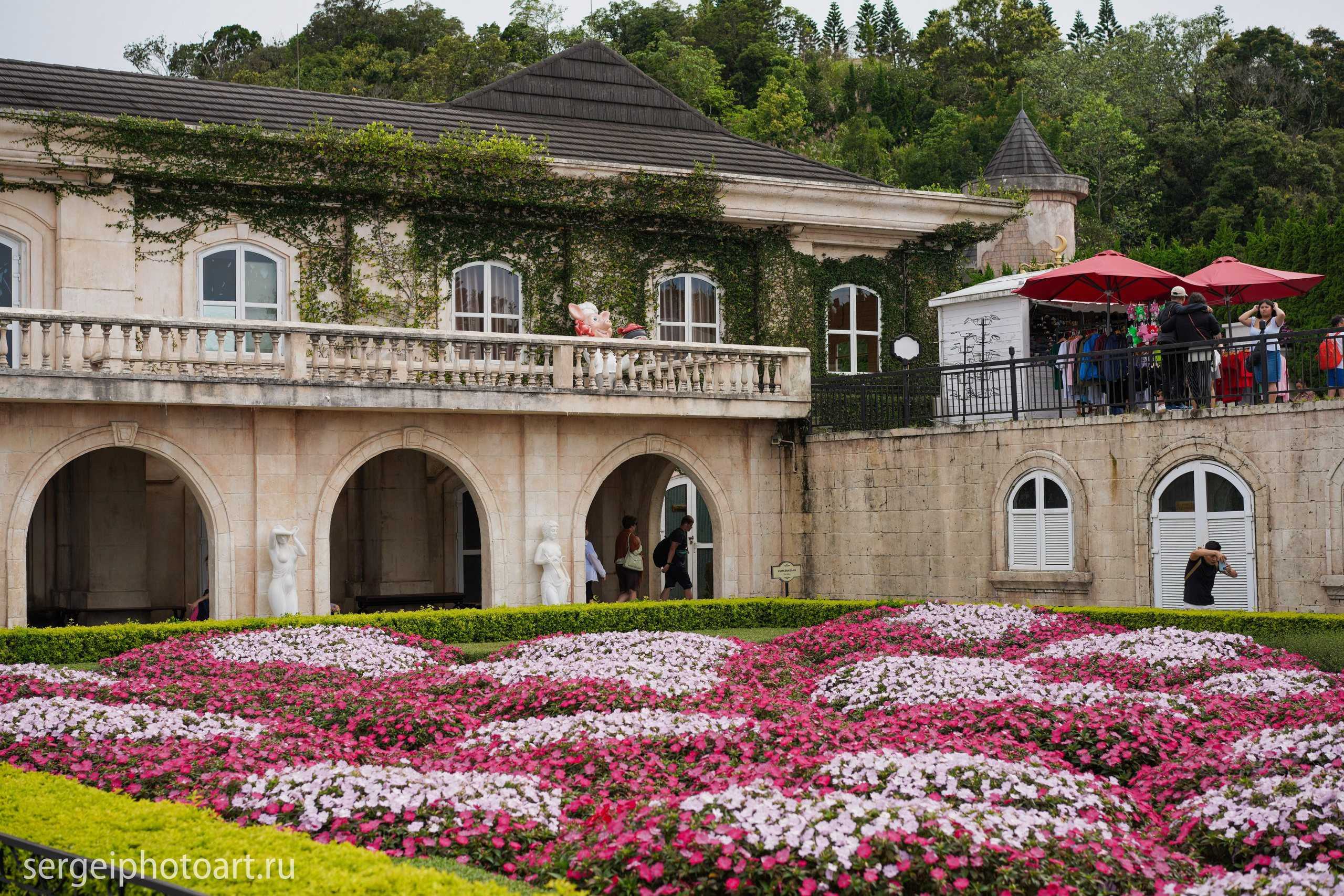Ба На Хилс Руки Бога Золотой мост. Фотограф Сергей Кишкель Дананг Нячанг Фукуок