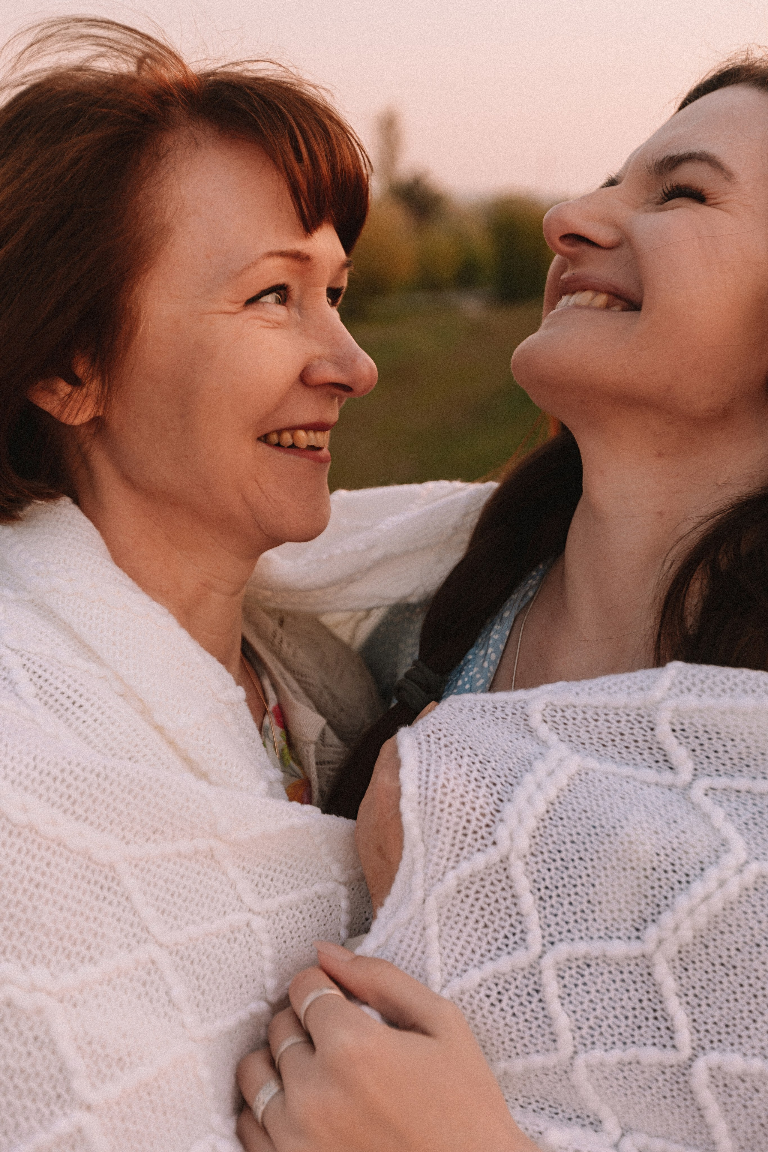 Яблони. Семейный фотограф Тюмень, фотограф на роды Салмина Мария