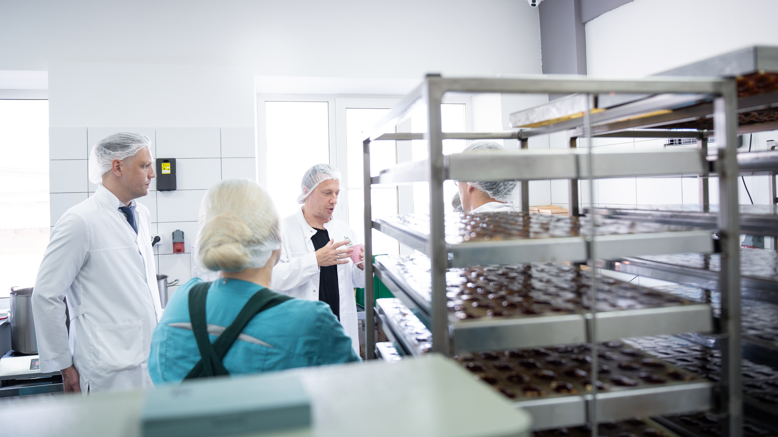 Репортажная фотосъемка экскурсий на производство. Репортажный фотограф в Москве Вадим Галанин