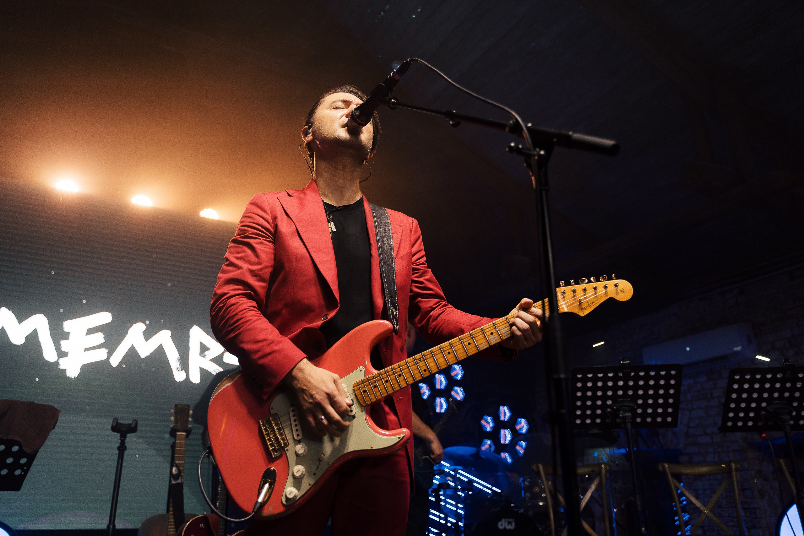 Благотворительный концерт «MEMRA». Профессиональный фотограф и оператор в Москве — Максим Проценко