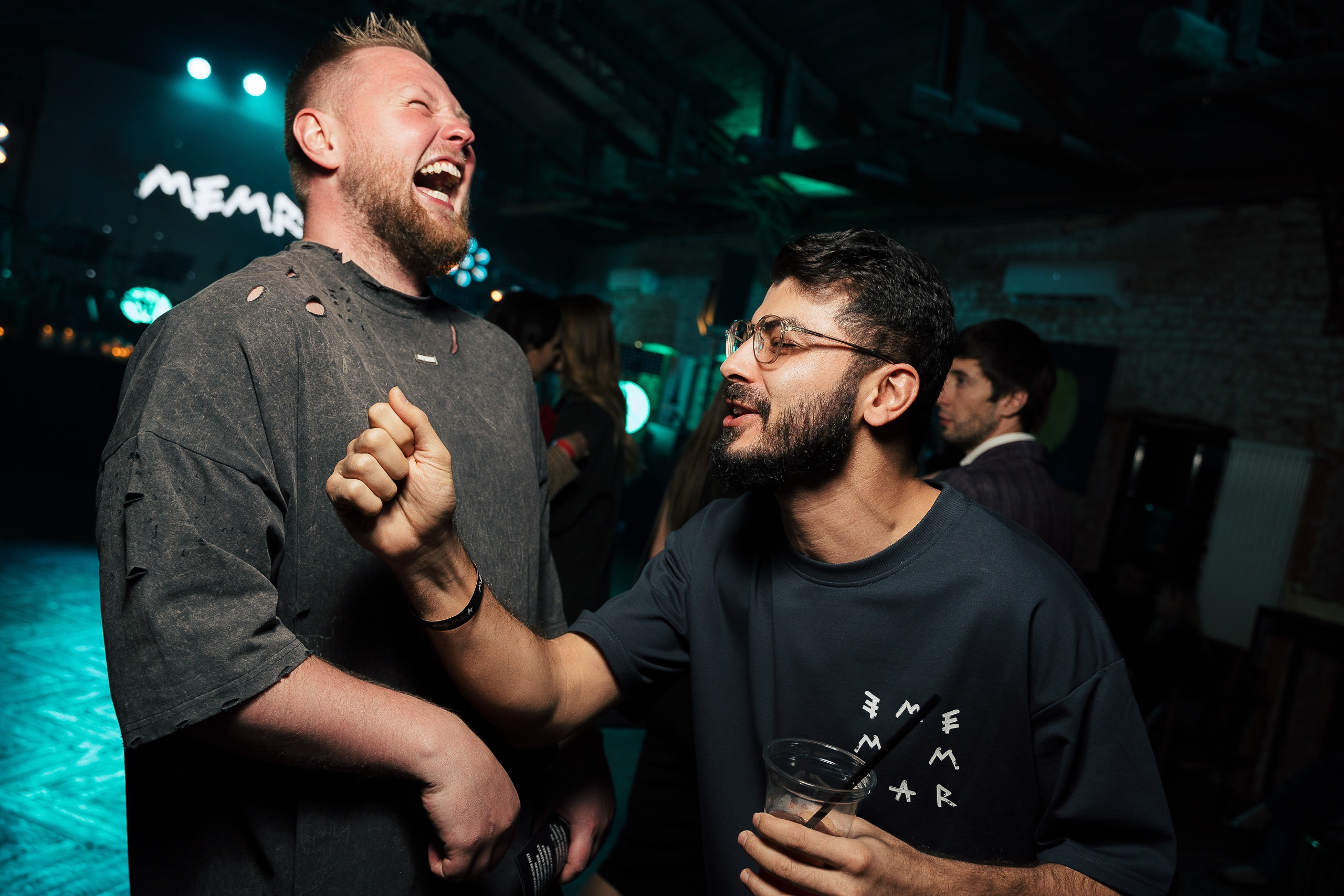 Благотворительный концерт «MEMRA». Профессиональный фотограф и оператор в Москве — Максим Проценко