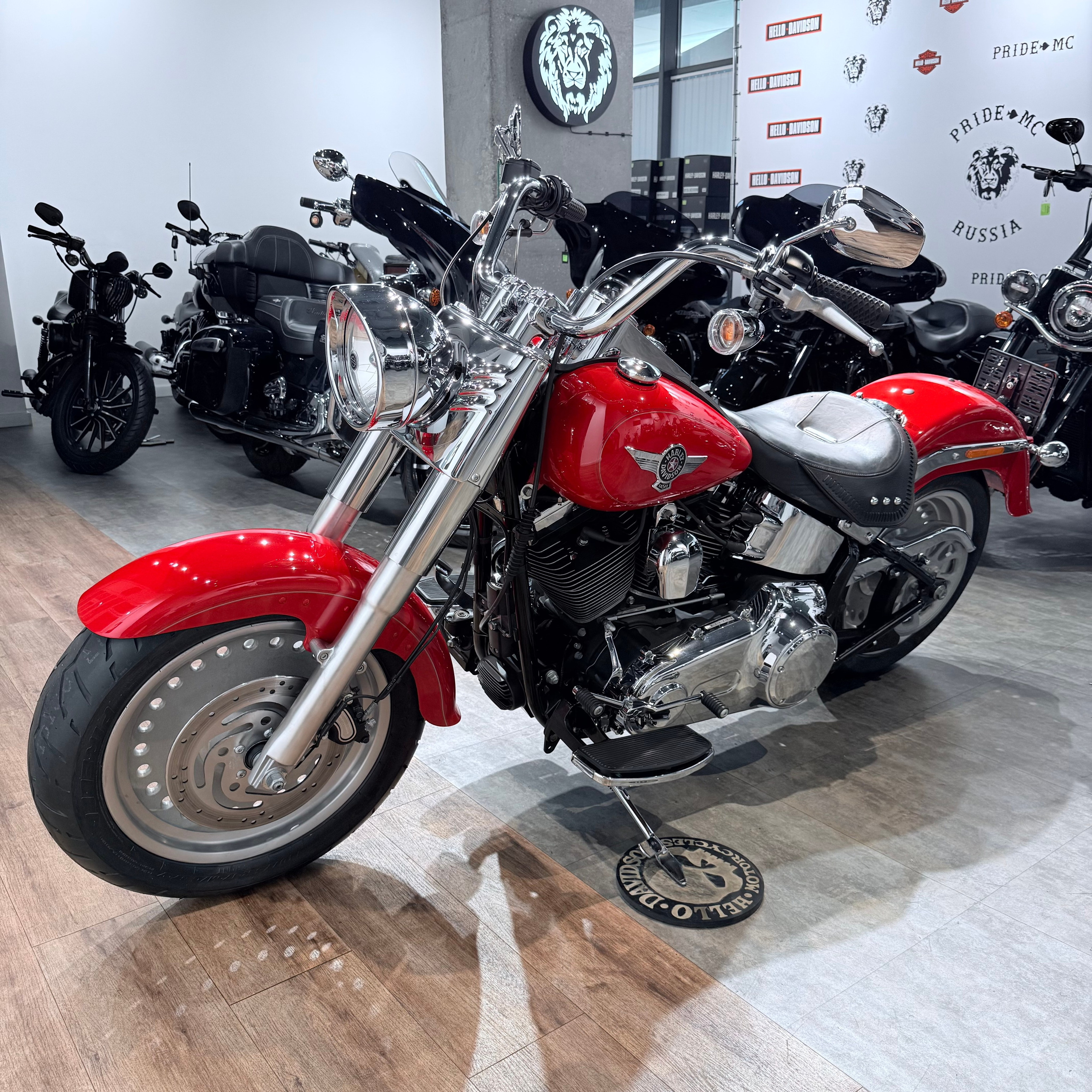 2010 Fat Boy АВS Rеd Сherry Реаrl. Hello Davidson, Москва. Только хорошие мотоциклы…