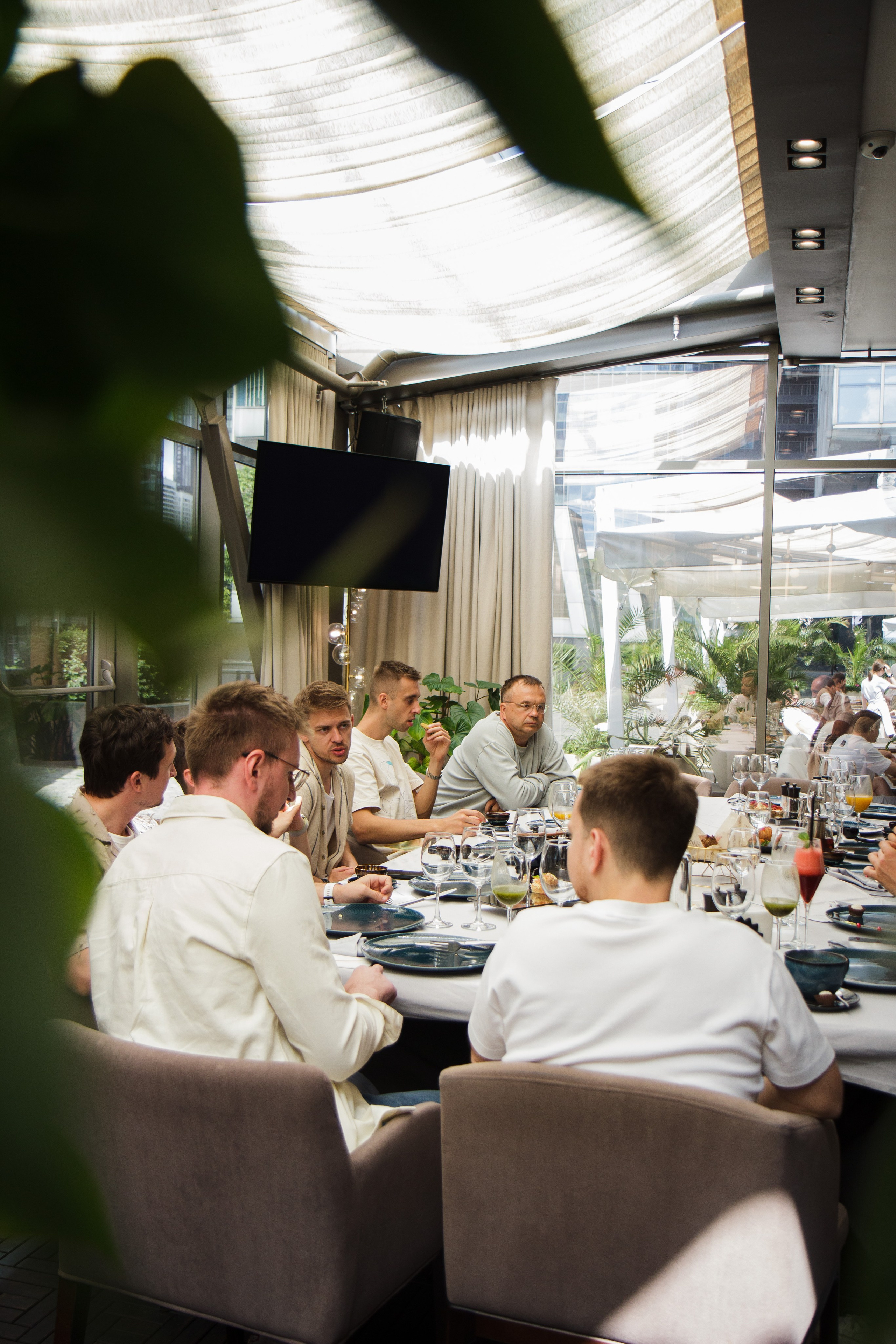 Бизнес-завтрак Германа Гаврилова. Фотограф Москва — личные фотосессии, лавстори в студии