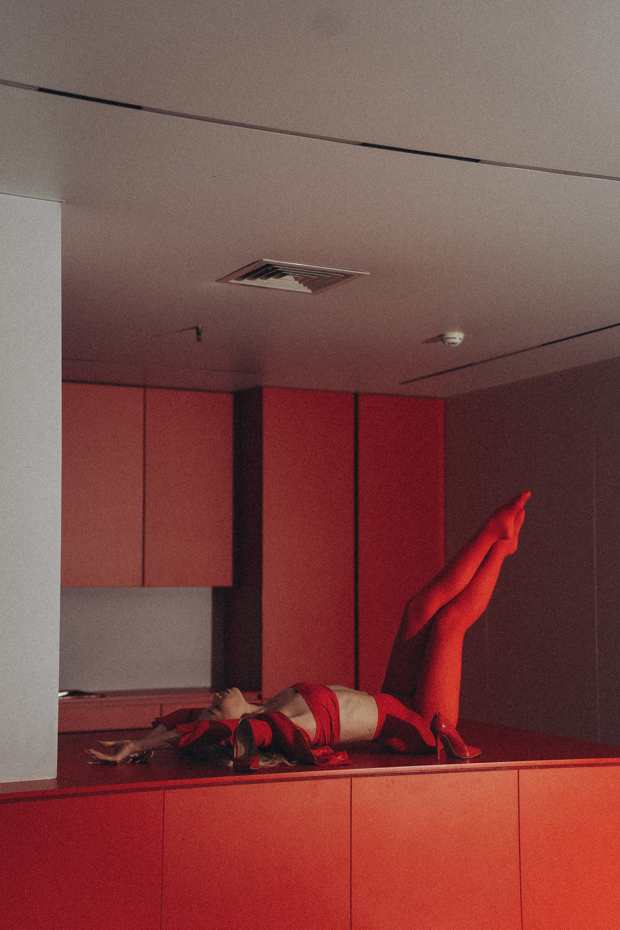 ФОТОСЕССИЯ К НОВОМУ ГОДУ В СТУДИИ С ЕЛОЧКОЙ КРАСИВЫЙ ОБРАЗ. Профессиональный фотограф, Санкт-Петербург — Виктория Богомолова