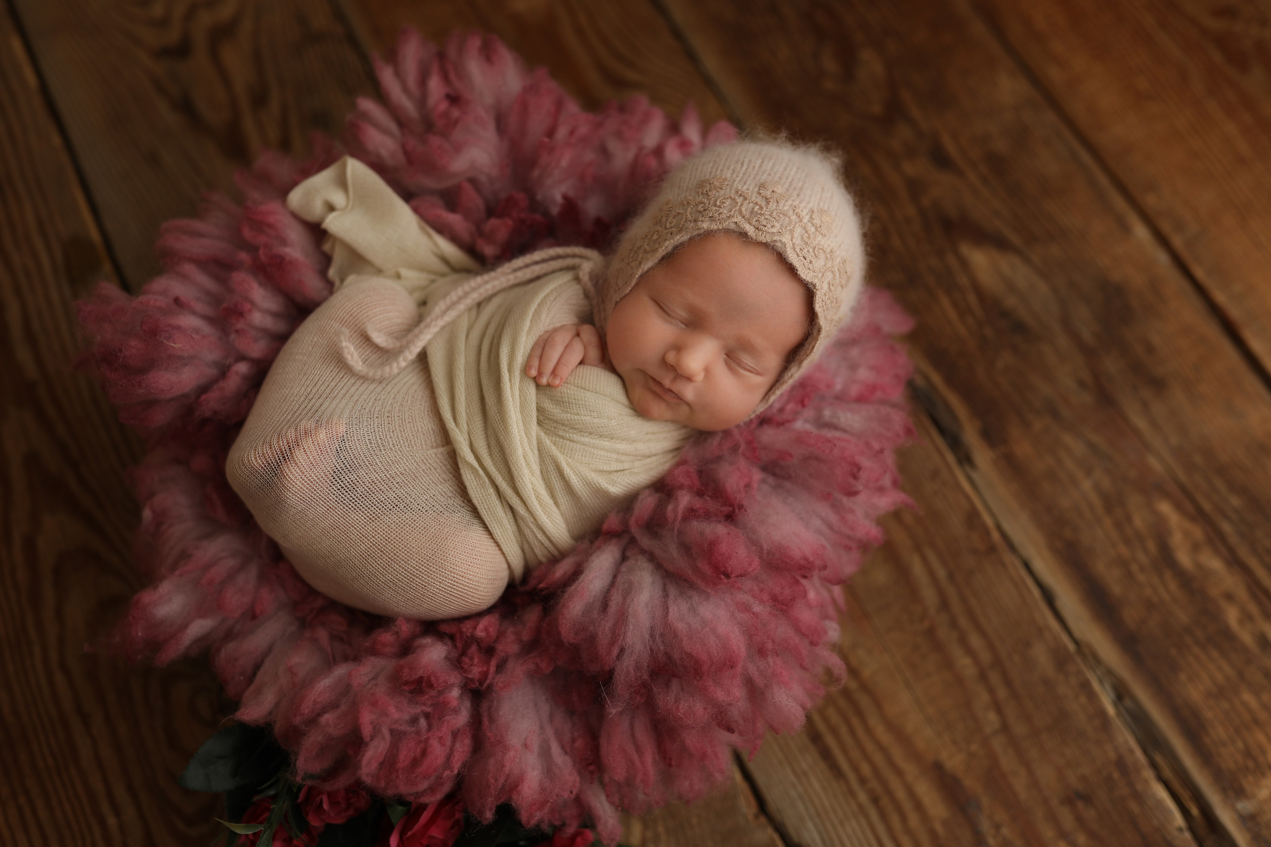 PH @anna_molodykh_newborn.almaty. Retoucher Aleksmokh