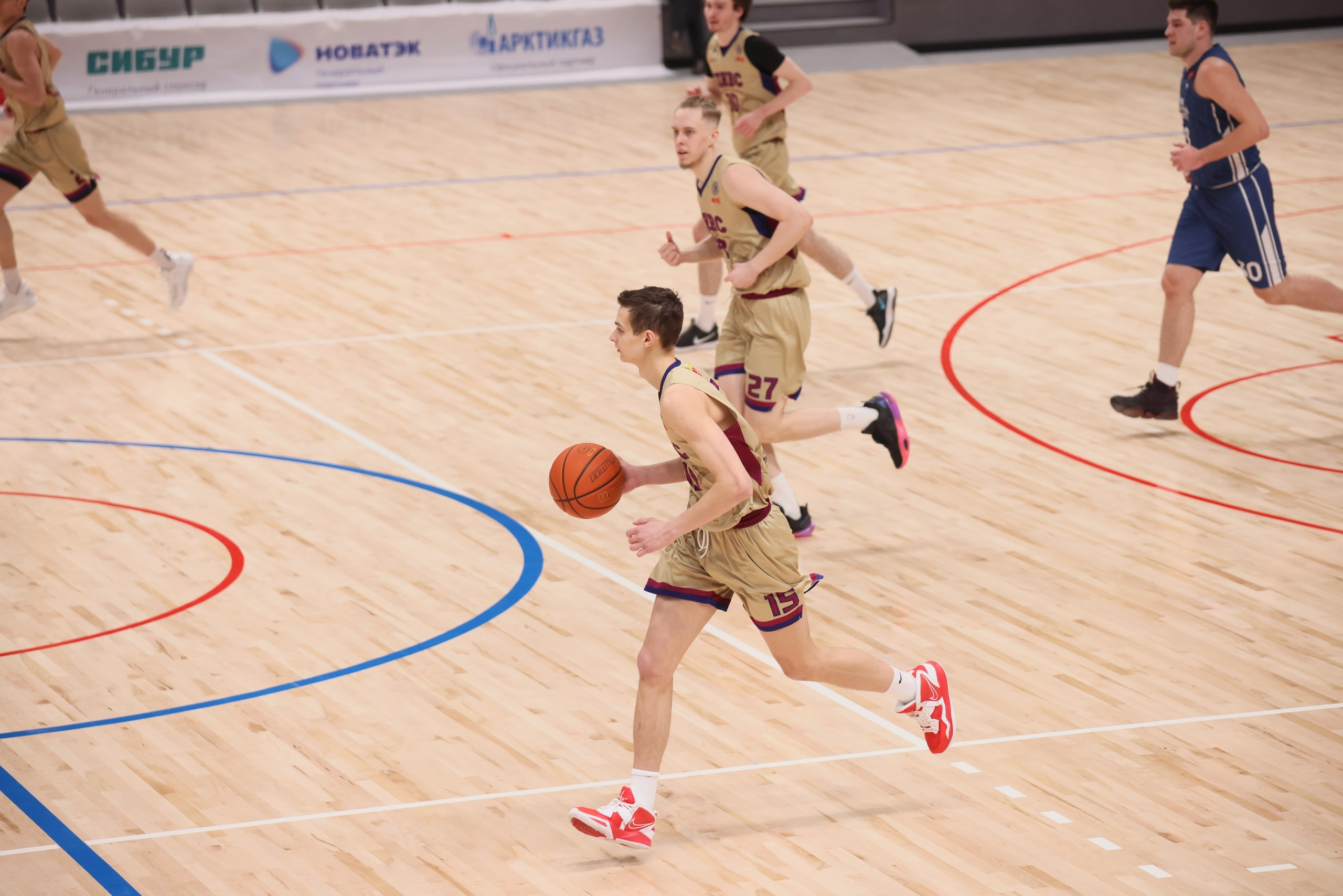 Баскетбол ТулГу VS МГУ. Фотограф в Туле Крупский АнДРей. Фотостудия «КАДР71» в Туле