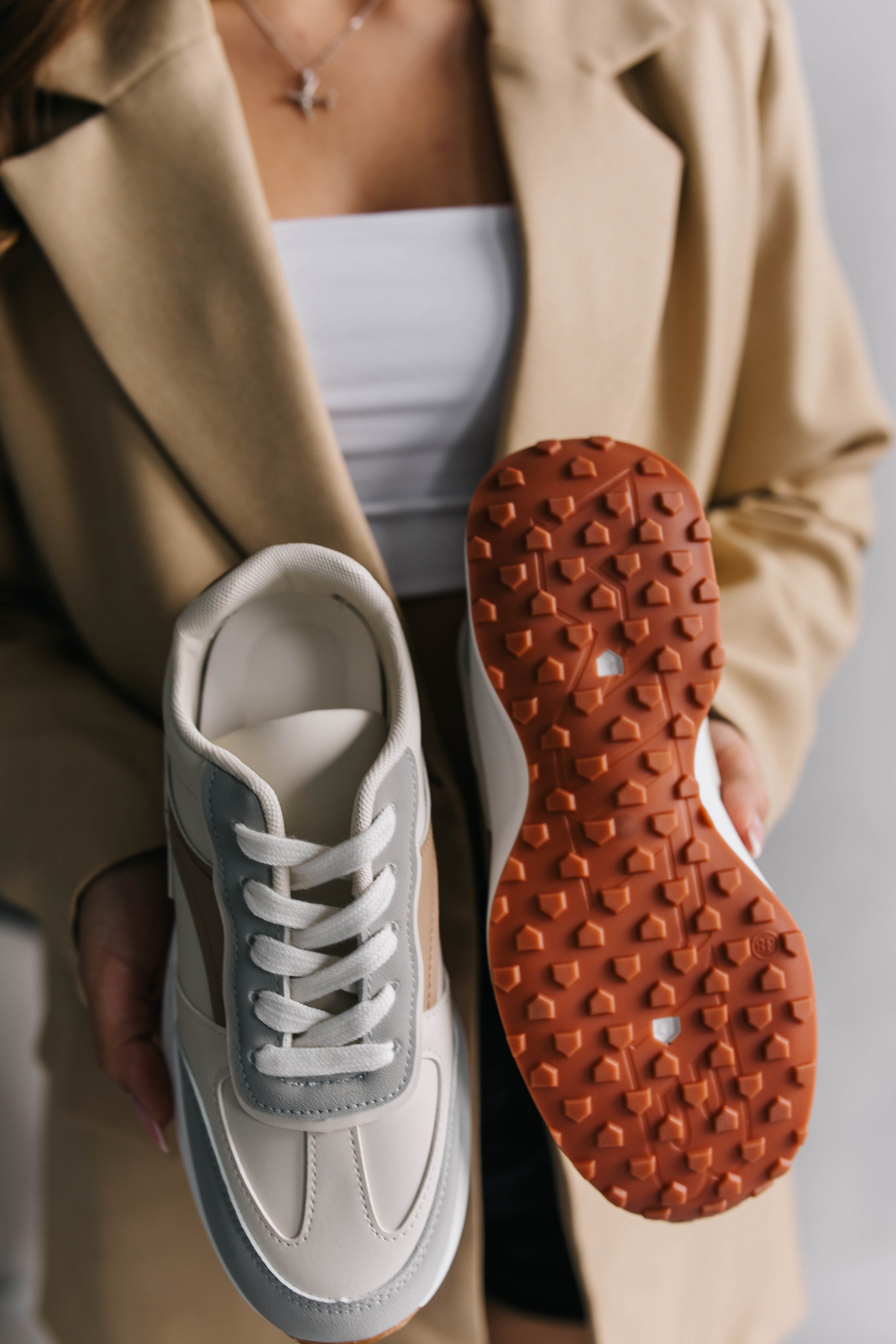 Кроссовки как в Pinterest. Профессиональный фотограф