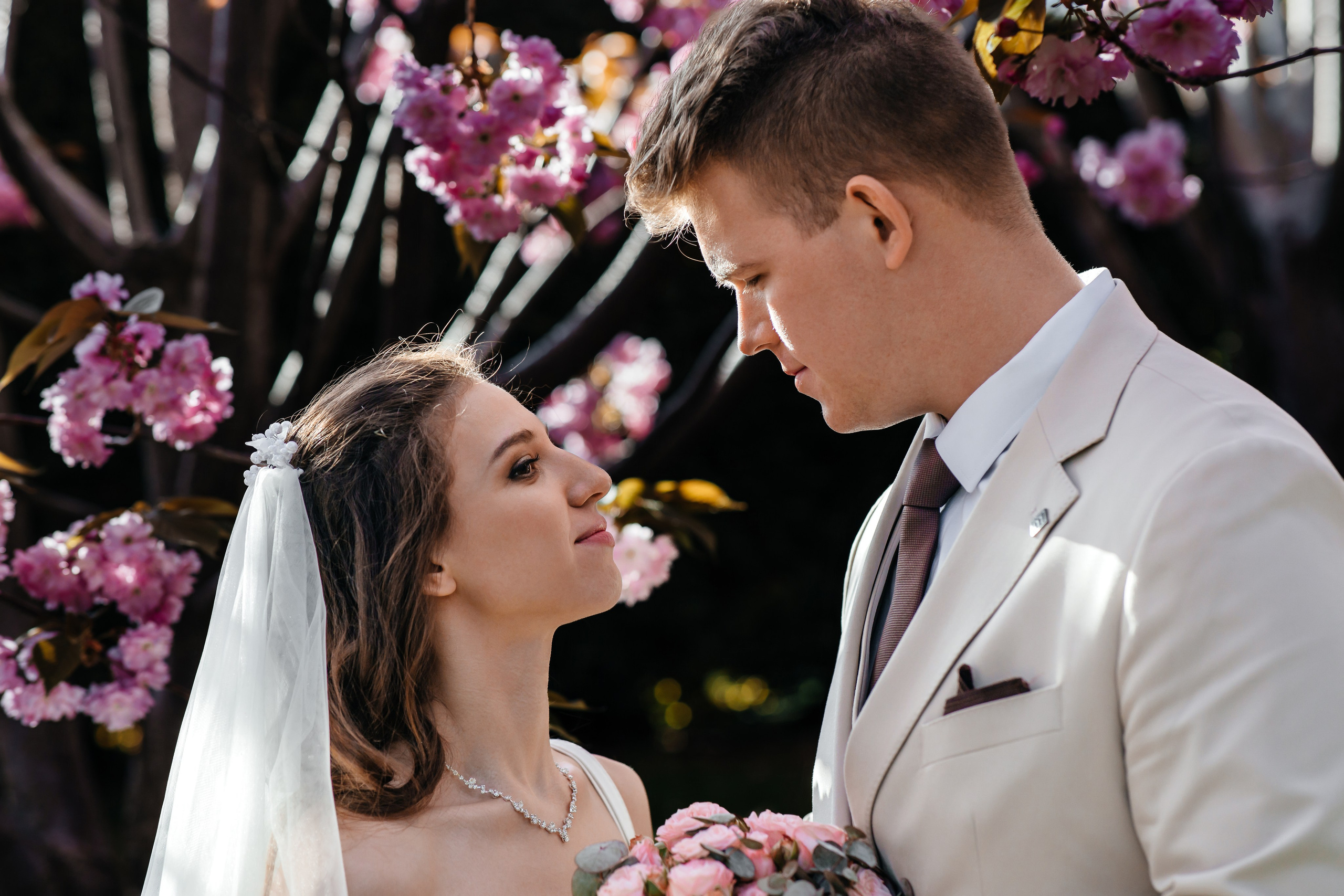 Сакура в Японском саду. Анонс свадьбы для Никиты и Марины. Свадебный фотограф в Крыму и Севастополе Ольга Баскакова