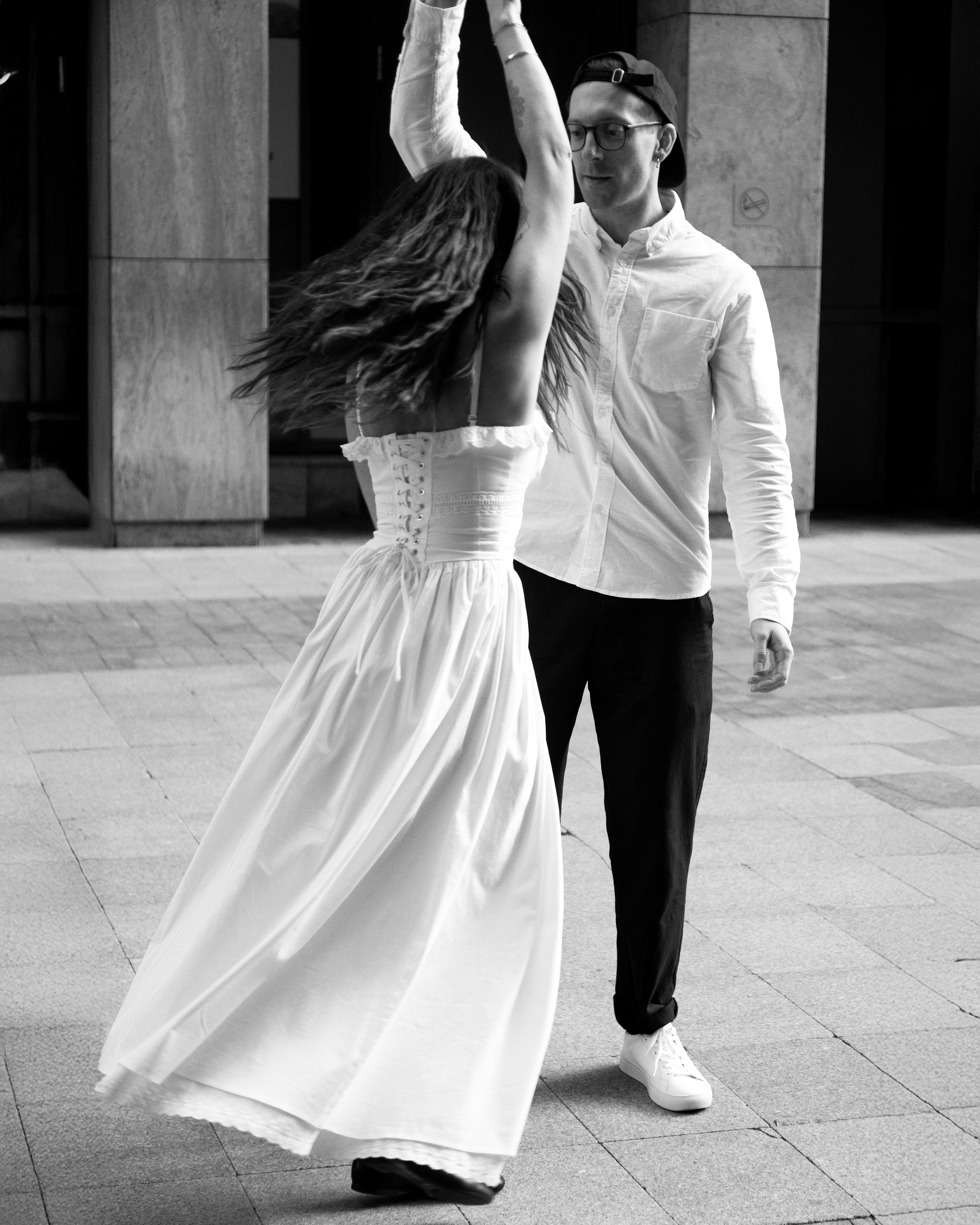 Свадебная прогулка Москва. Портретный Студийный и уличный фотограф Москва. Индивидуальные, Семейные, Беременность, Будуар, Каталог, контент съемки для блога и бизнеса