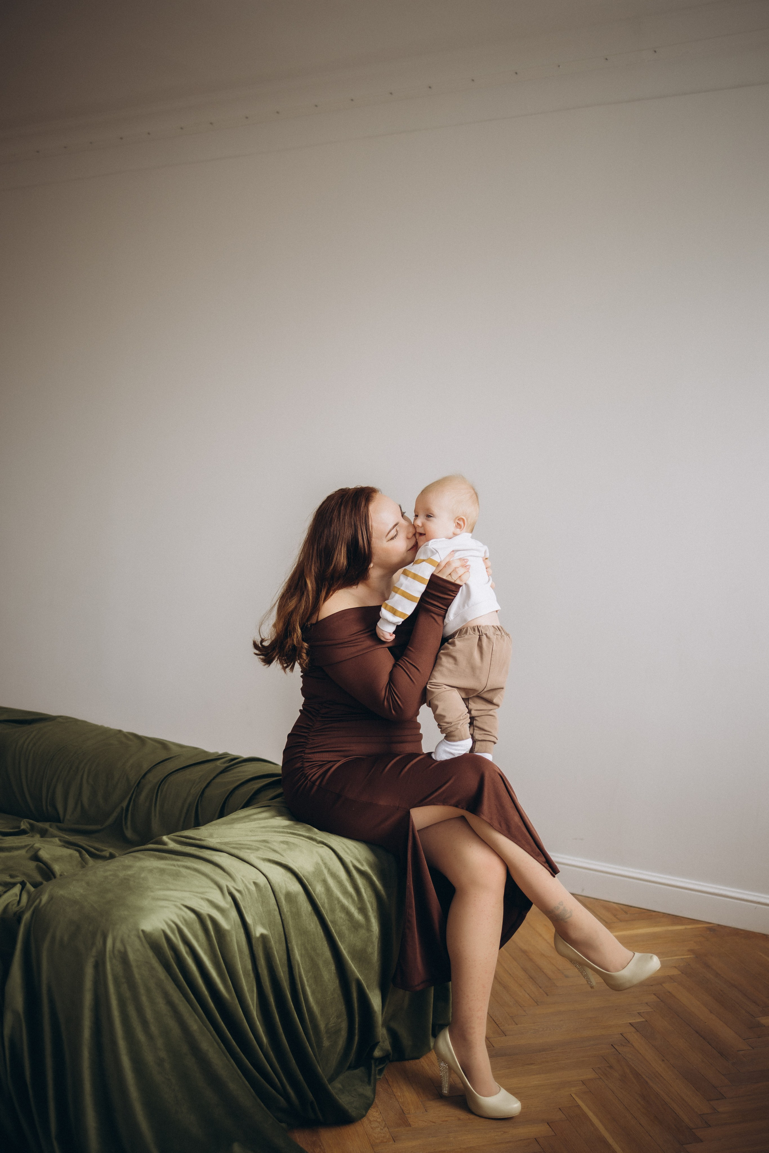 Студийная семейная фотосъемка (12.04.2025) г. Обнинск (Калужская обл.). Надежда Стар семейный и церковный фотограф в Жукове и Калужской области