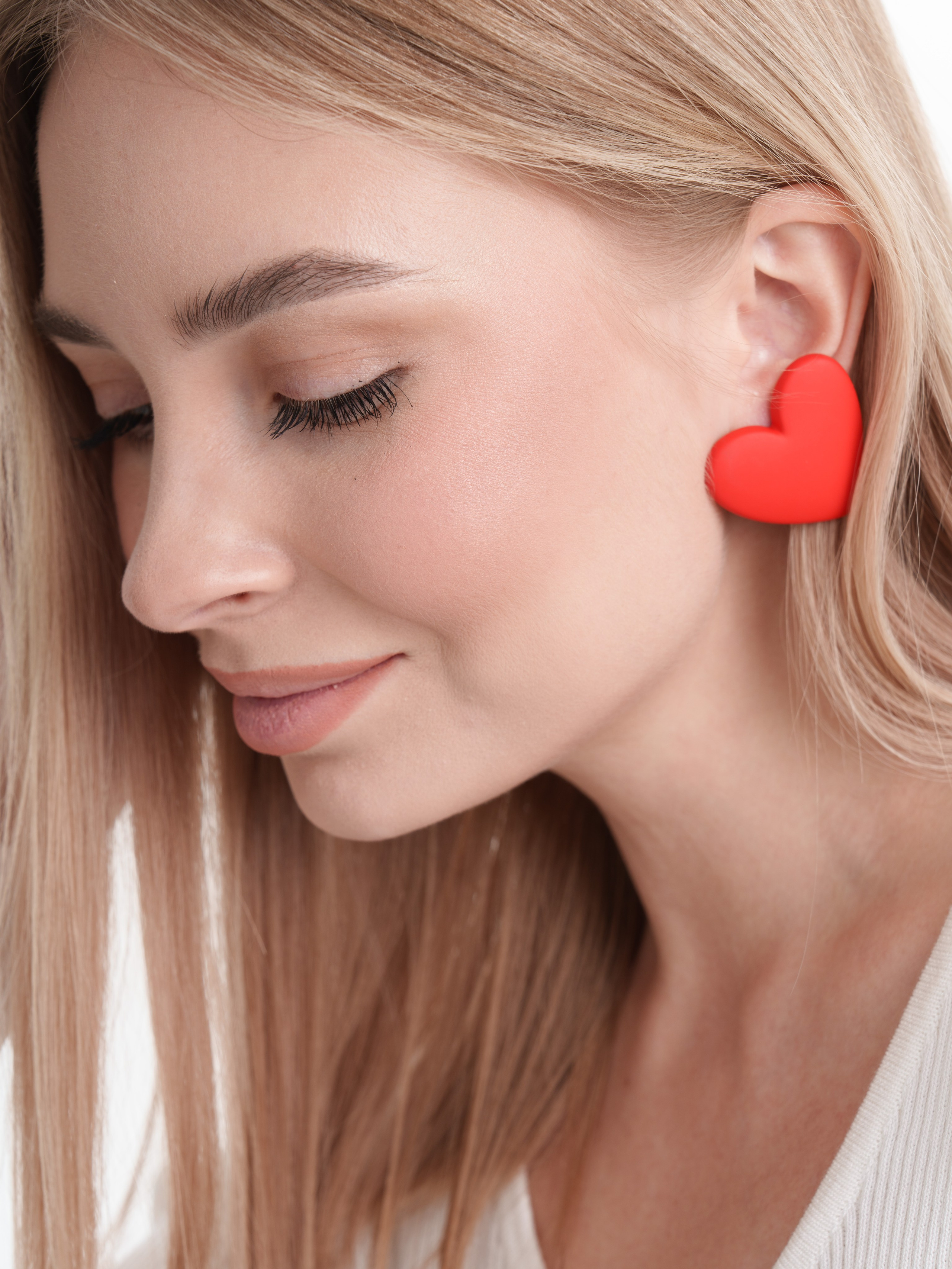 Съемка сережек для WB и OZON. Портретный и Контент фотограф Григорий Семенов (Grifon) в Ижевске