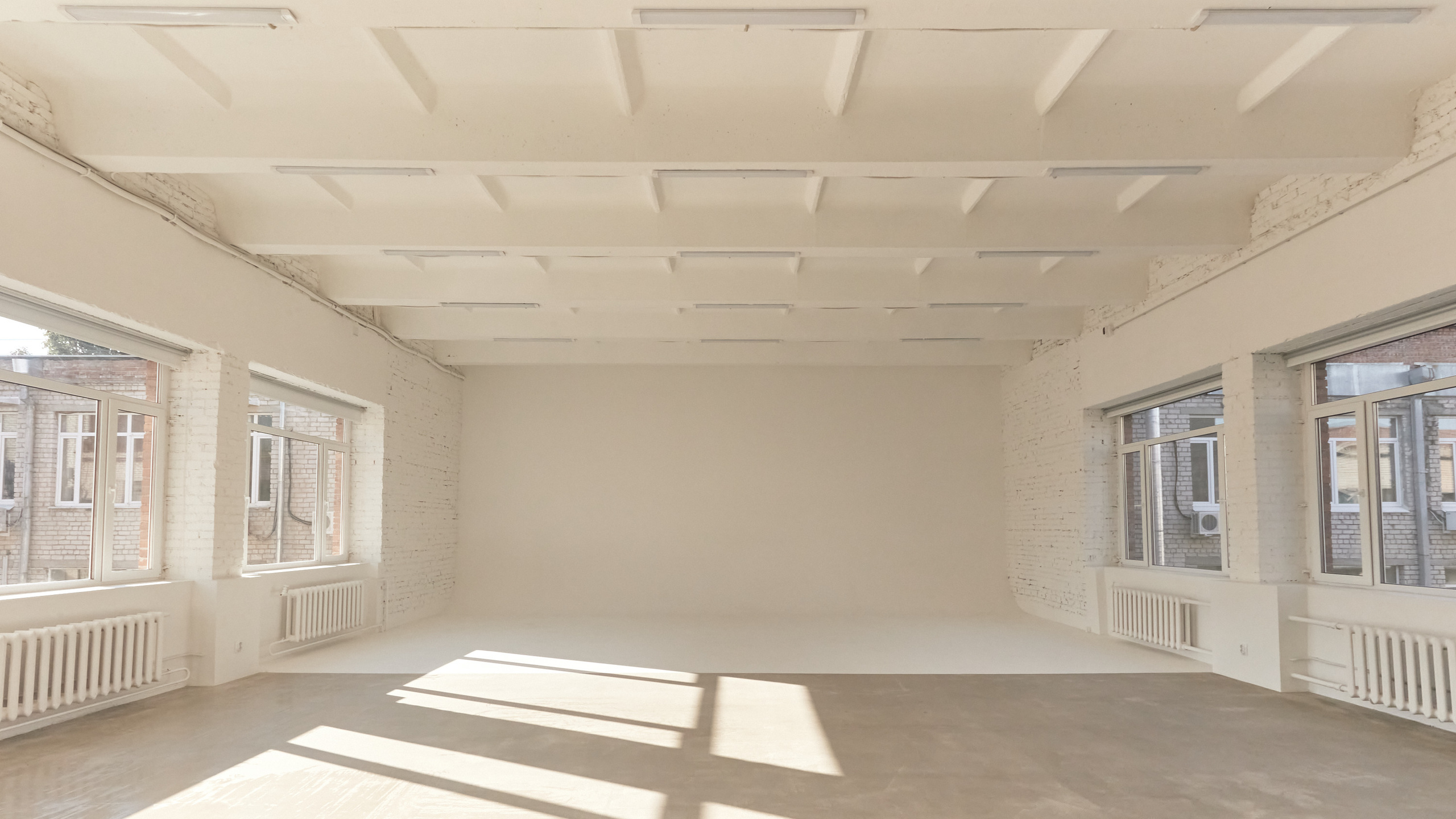 Утренние солнечные лучи