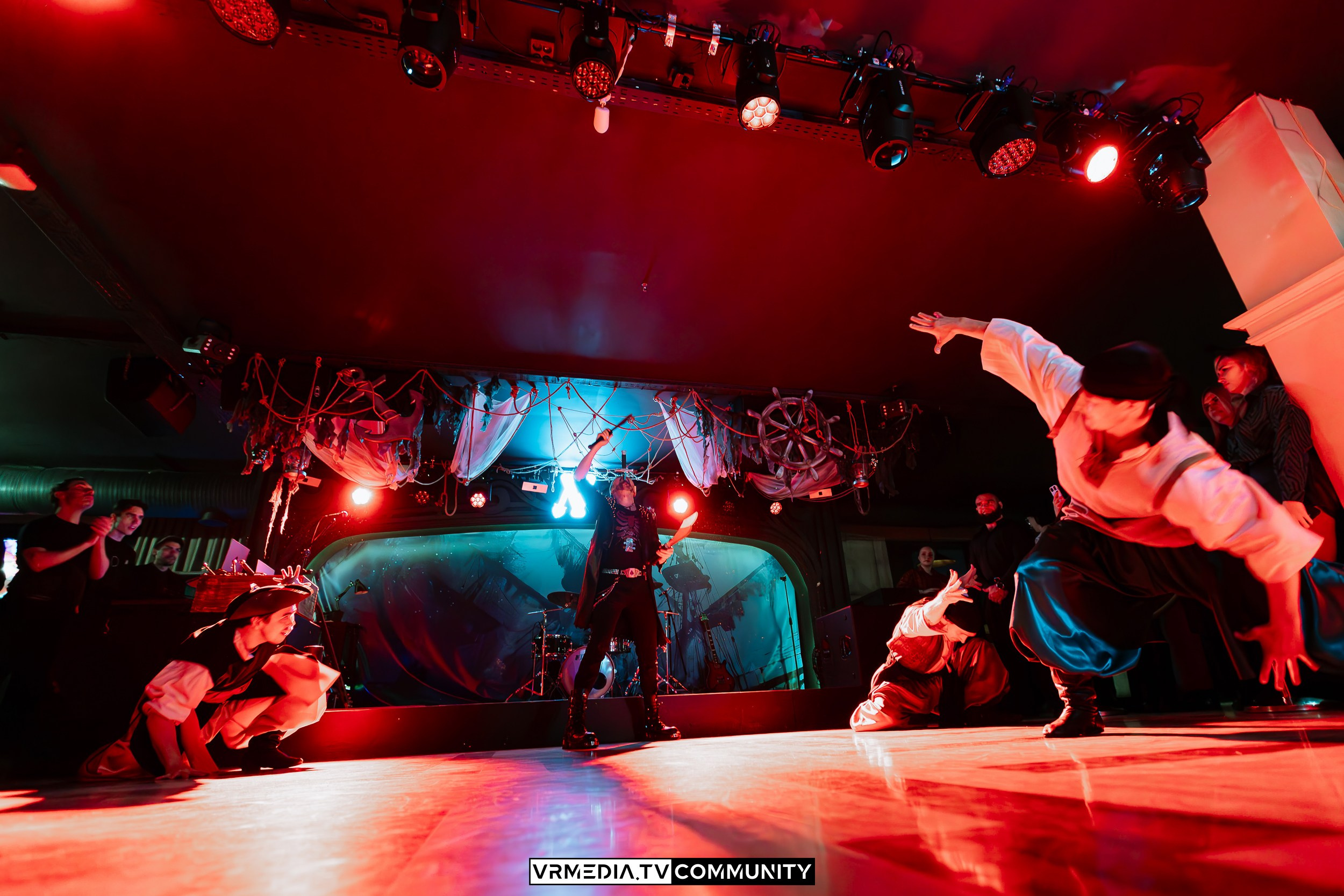 Ресторан «Мюнхен»: Часть команды — часть корабля