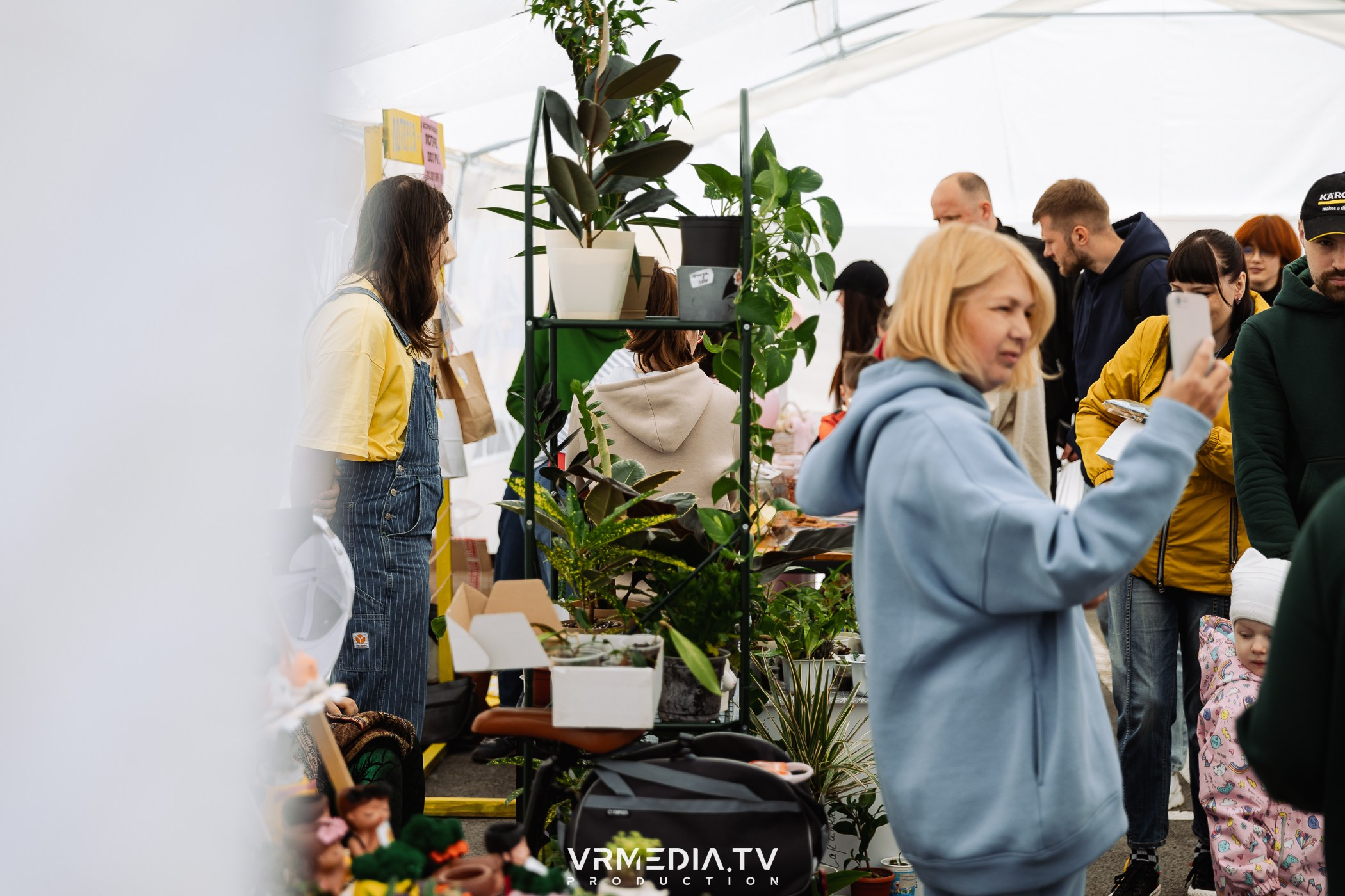 Традиционный летний базар и гараж-сейл