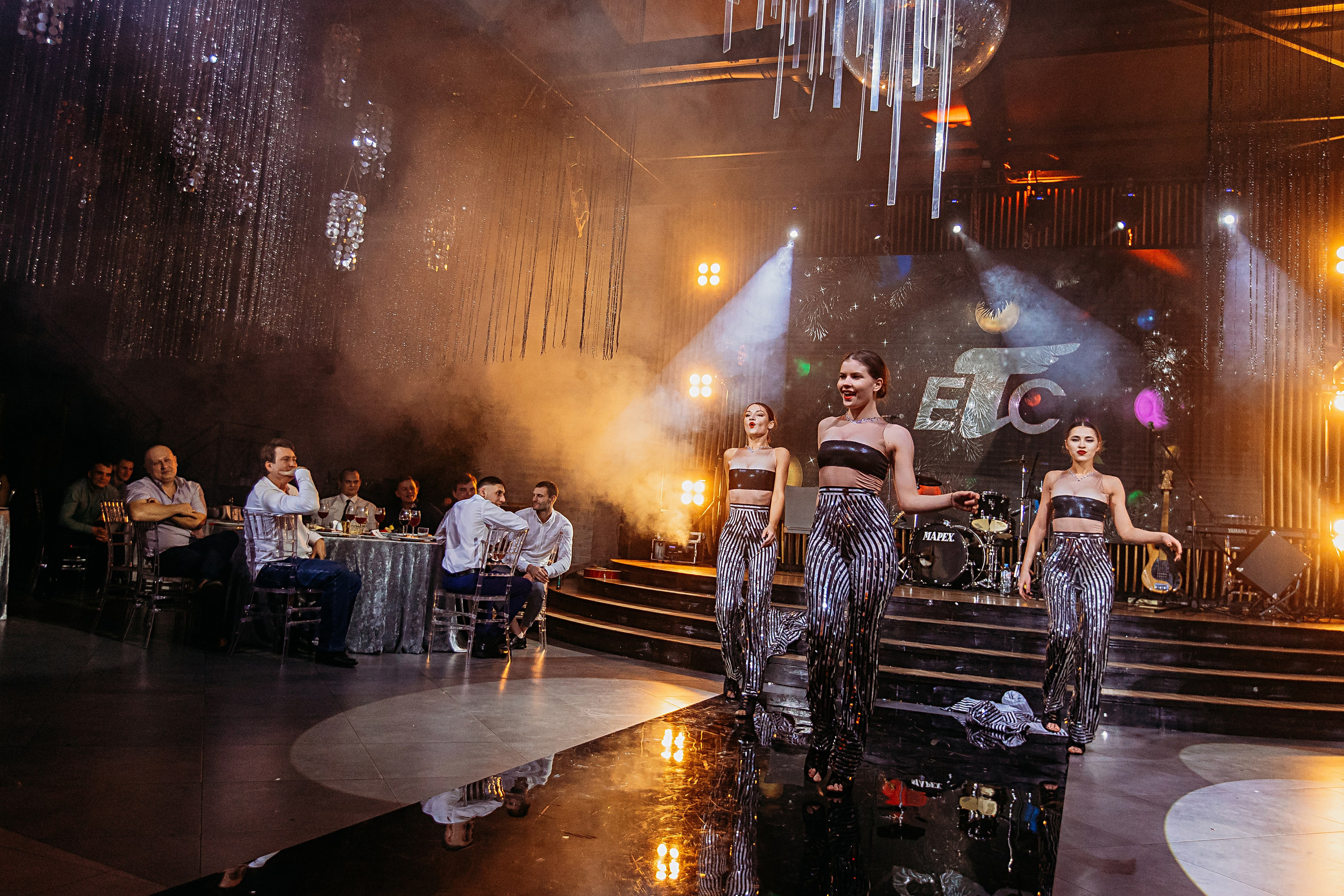 Корпоратив. Семейный фотограф Тюмень, фотограф на роды Салмина Мария