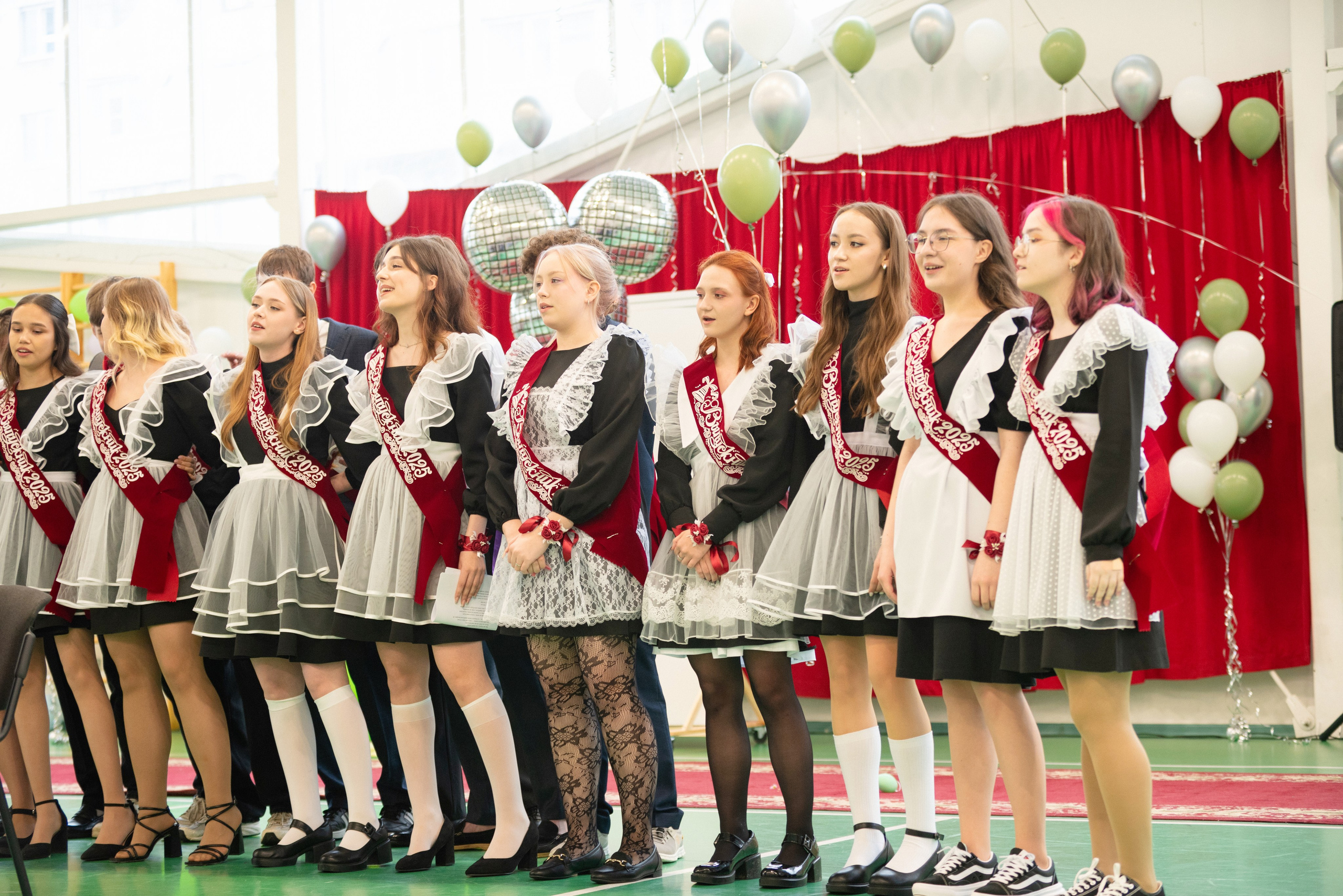 Фотограф на выпускной для старших классов в Сургуте и Нефтеюганске