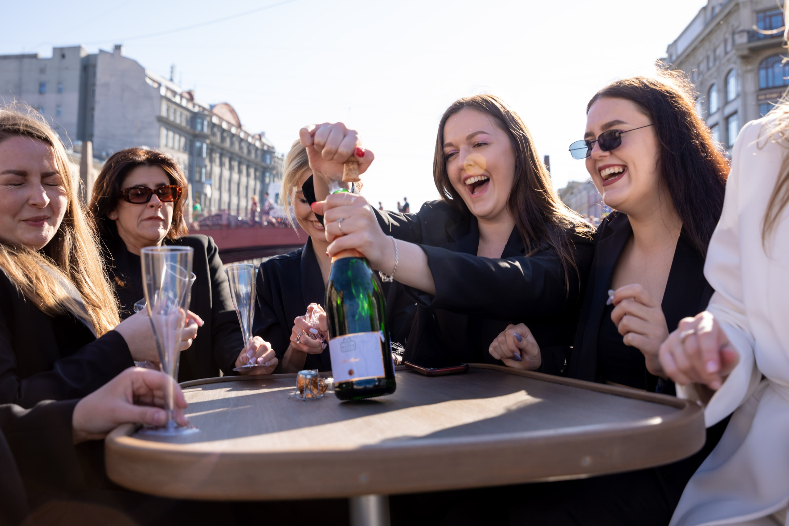 Фотограф на девичник в Санкт-Петербурге. Фотограф на праздник, корпоратив, День Рождения и Юбилей в г. Санкт-Петербурге Алексей Анкушев