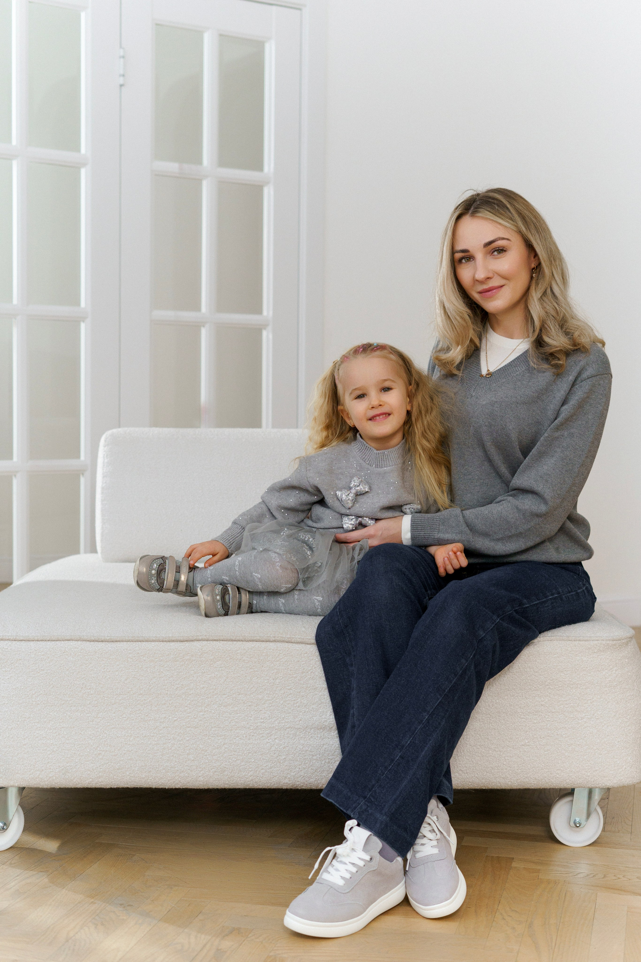 Вика и Алиса. Главная