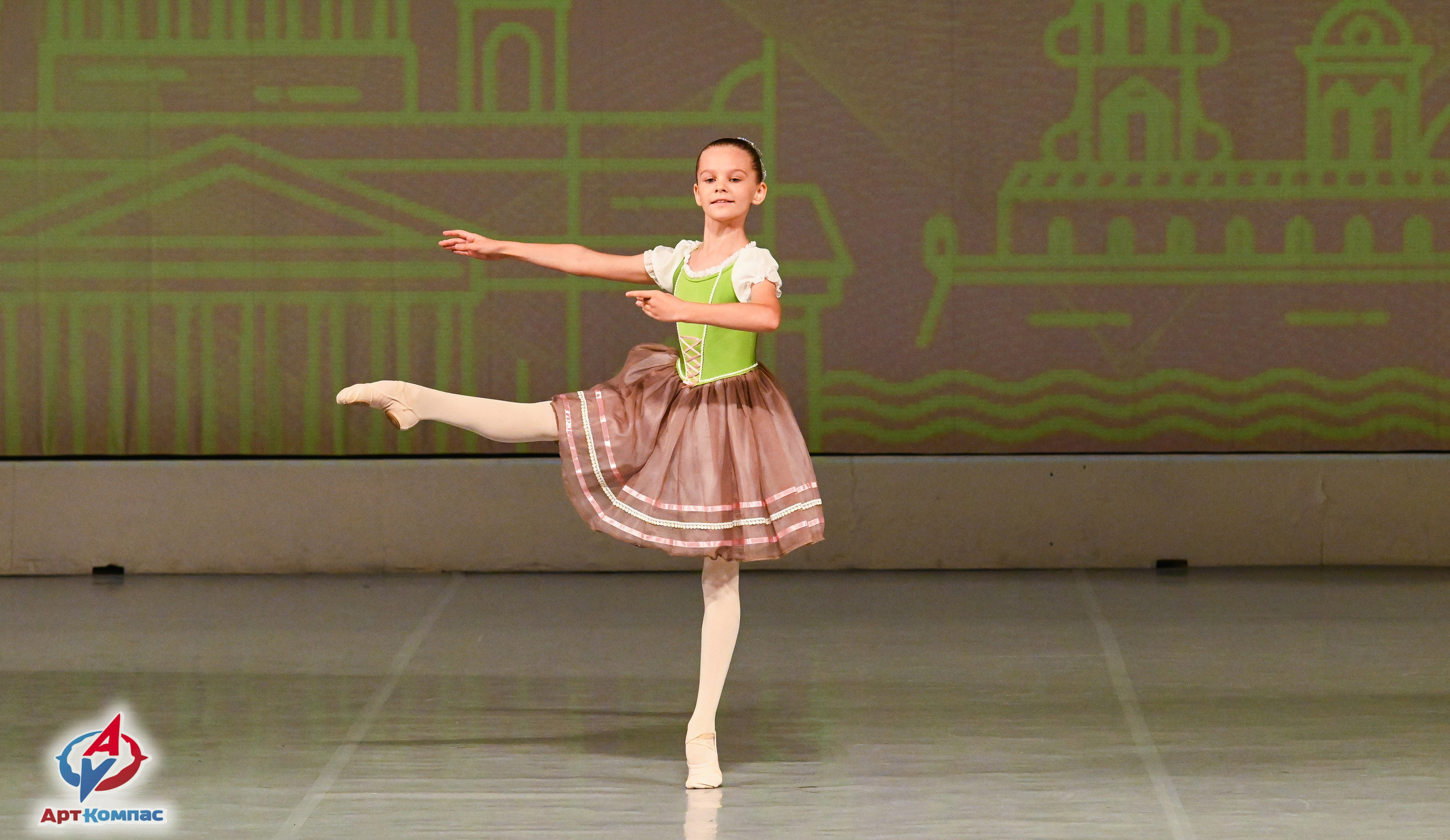 05.10.2025 Всероссийский фестиваль талантов «НЕВСКИЕ ВСТРЕЧИ» г. Санкт-Петербург. Медиастудия Фото Концепт